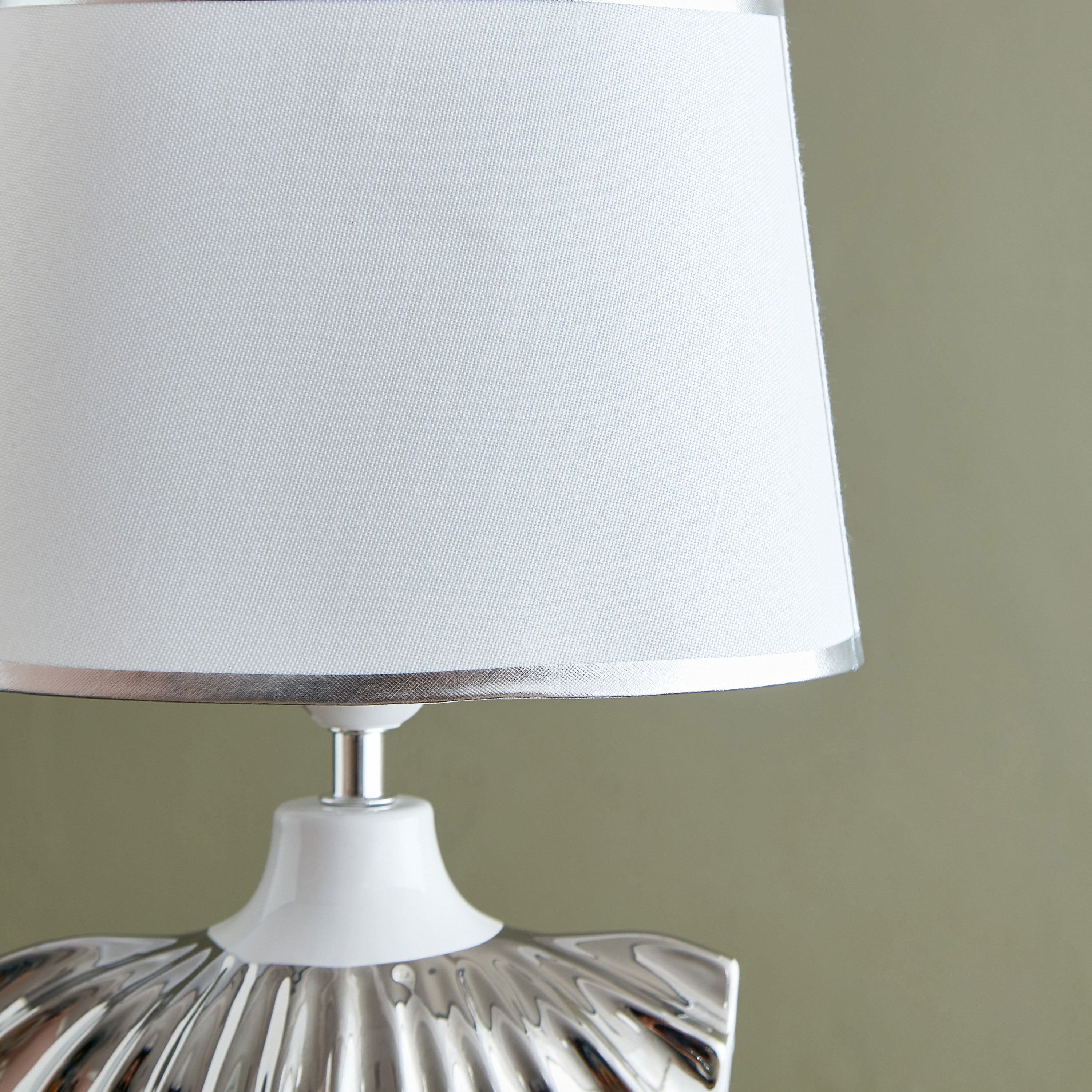 مصباح طاولة سيراميك من زينيا - 27x16x42 سم-hbxlivingroom-lighting-tablelamps-image-3