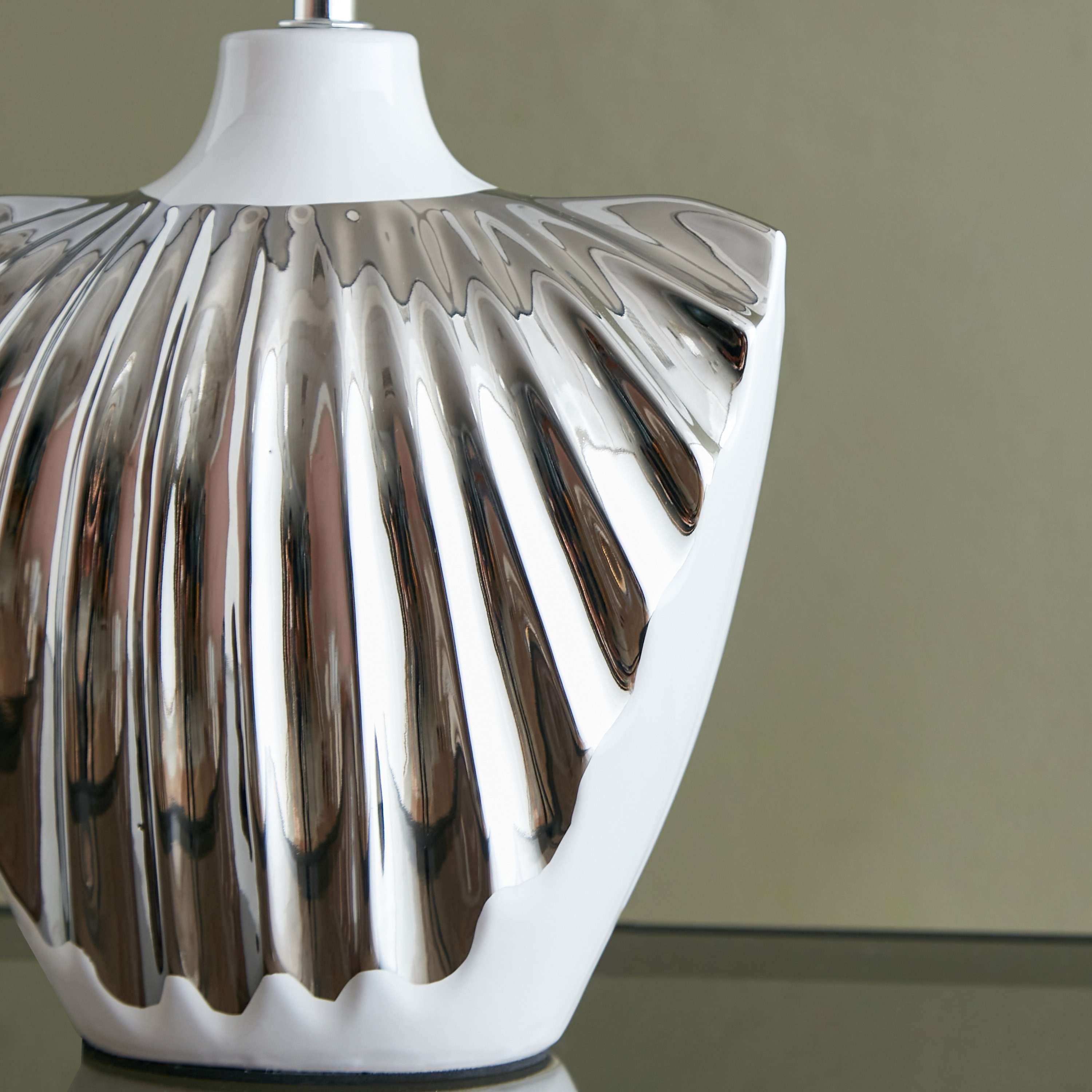 مصباح طاولة سيراميك من زينيا - 27x16x42 سم-hbxlivingroom-lighting-tablelamps-image-4