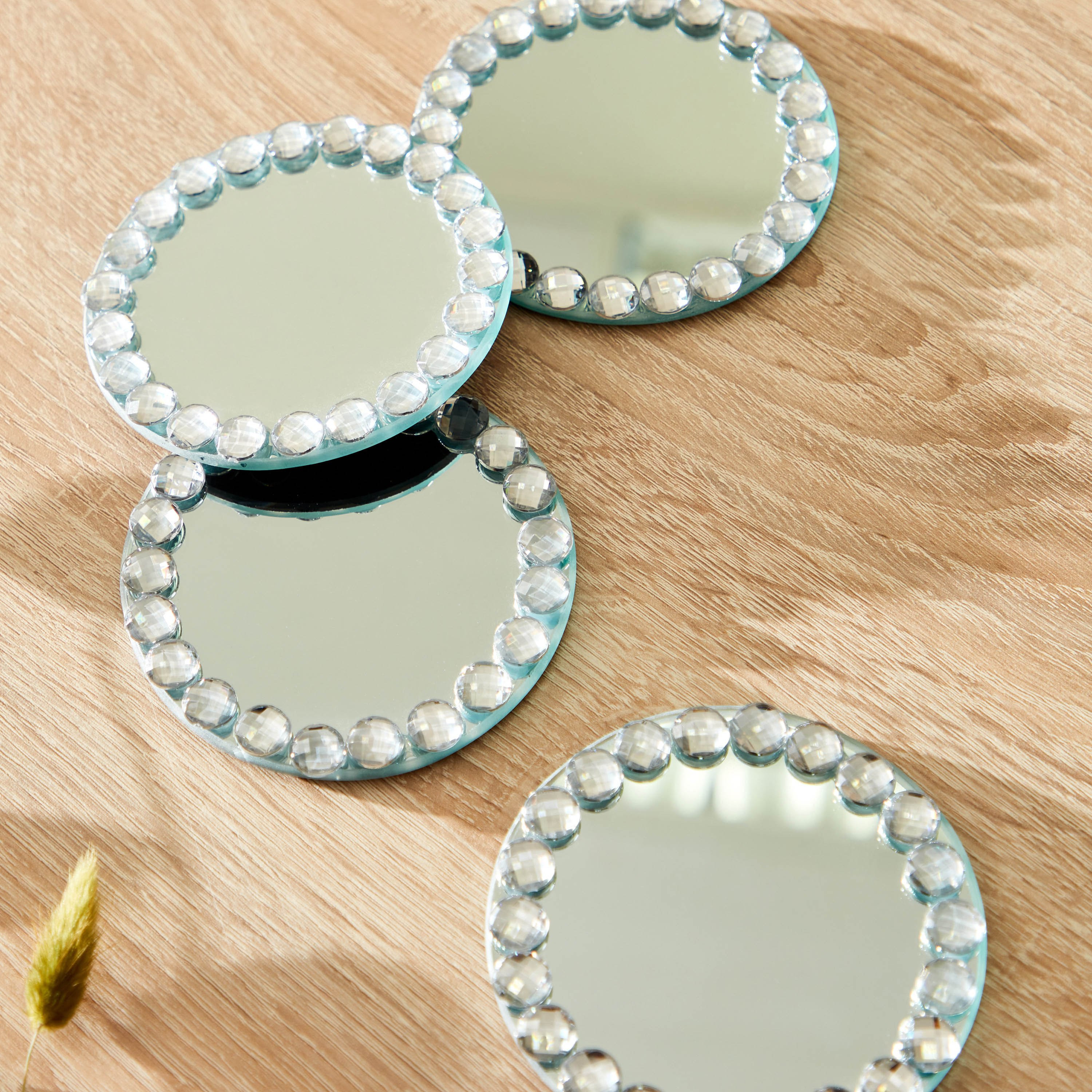 Verdura Glass 4-Piece Mirror Tray Set - 10 cm-hbxhomeware-hbxdecorandfurnishings-image-4