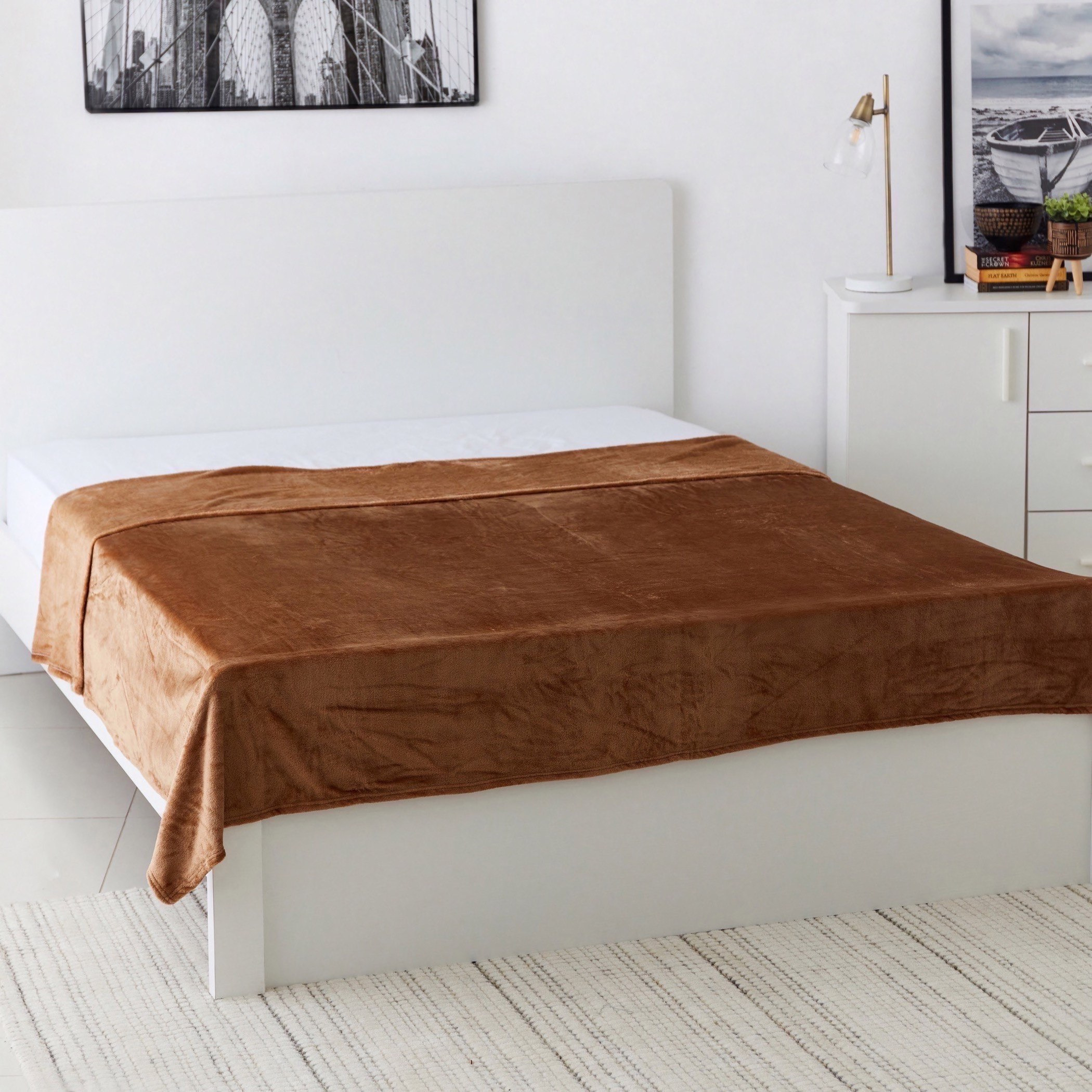 Nova Solid Flannel Queen Blanket - 200x220 cm-hbxhomeware-hbxbedroom-image-1