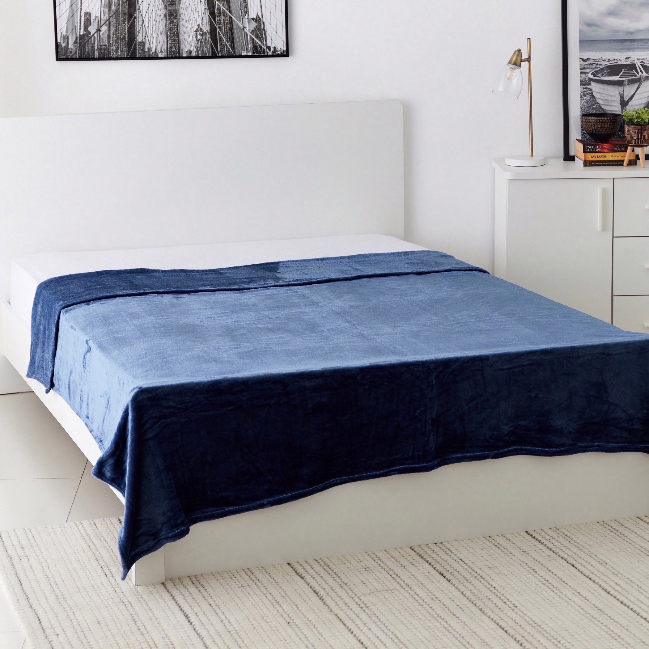 Nova Solid Flannel Twin Blanket - 150x200 cm-hbxhomeware-hbxbedroom-image-1