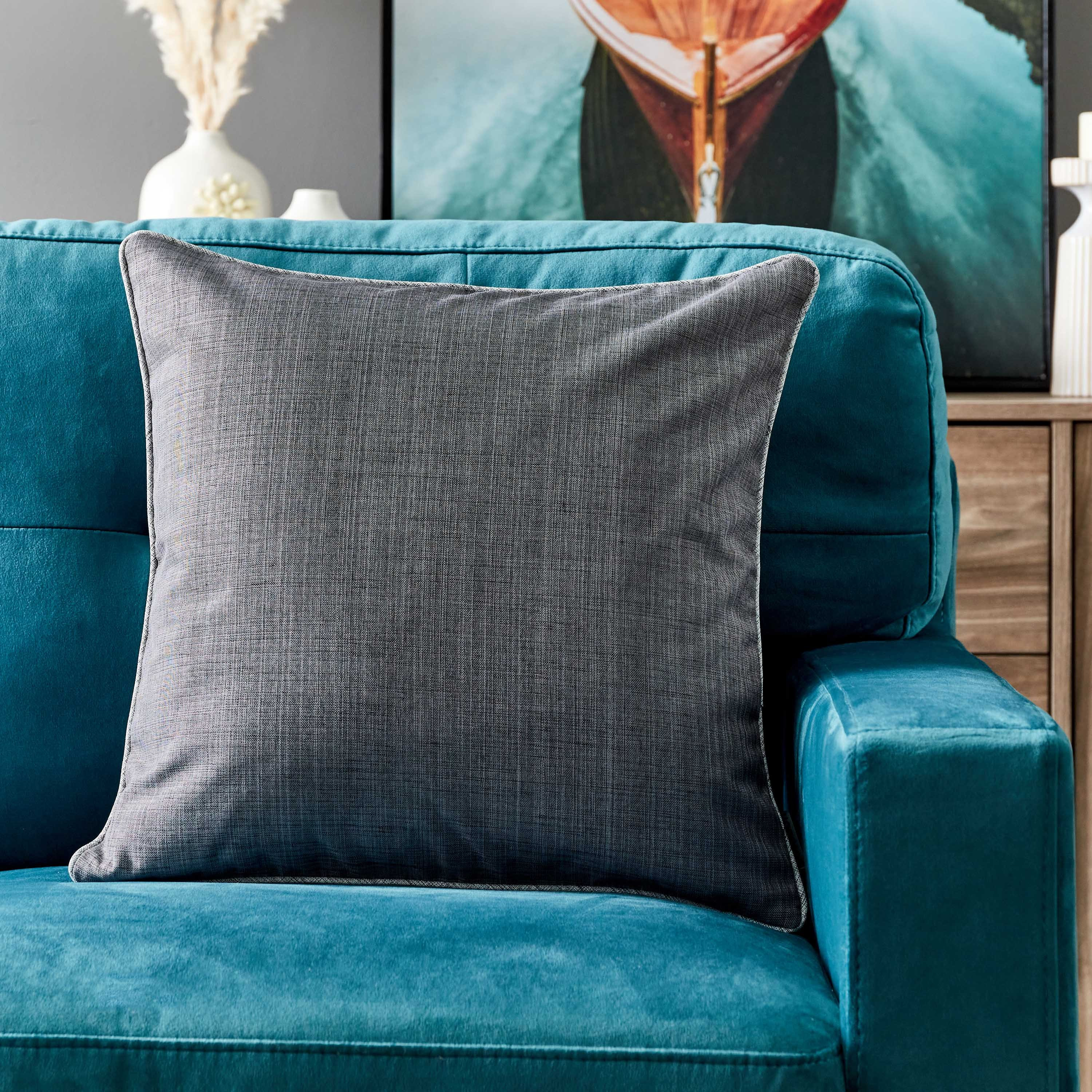 وسادة محشوة سادة من ألين - 45x45 سم-hbxlivingroom-furnishings-cushionsandcovers-filledcushions-image-1