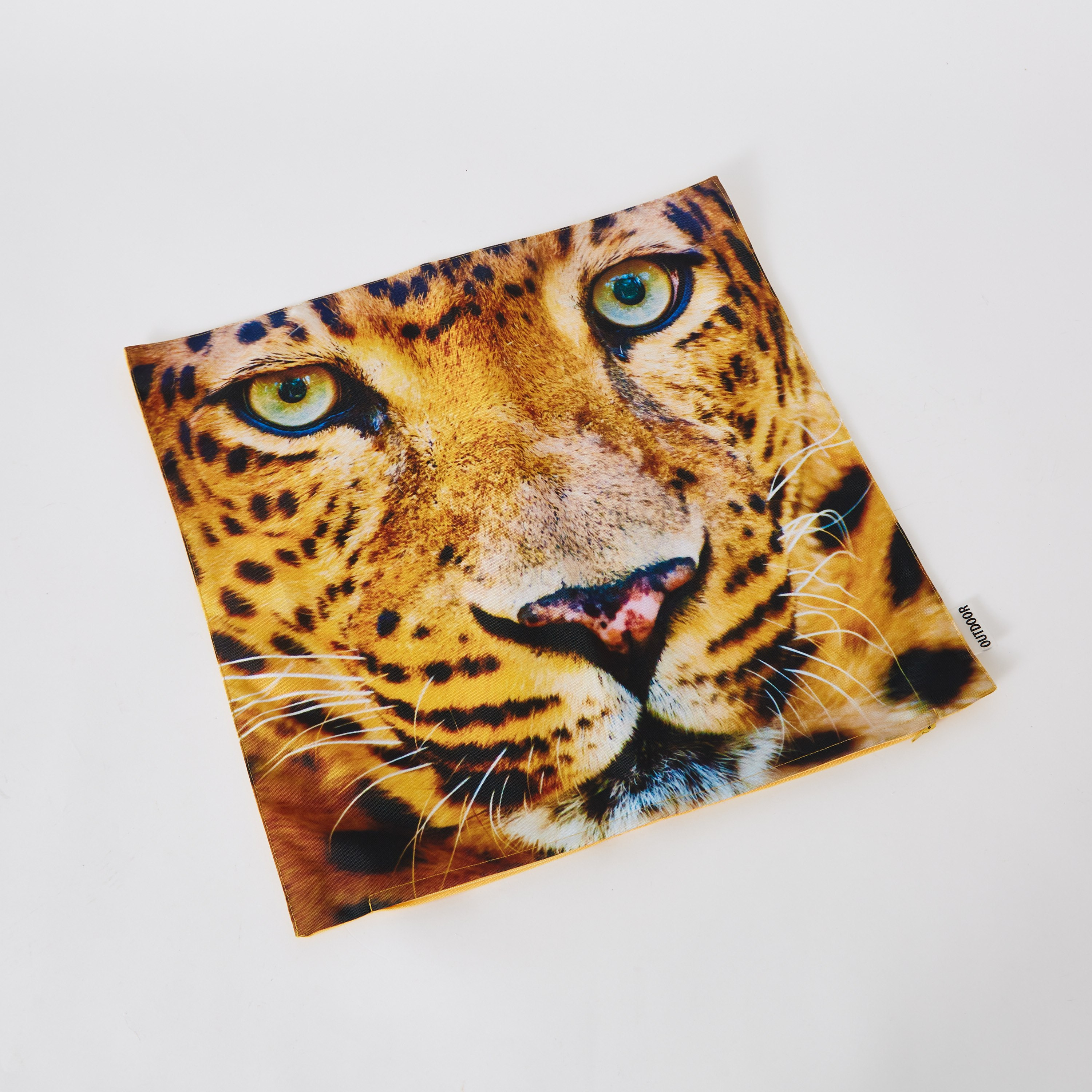 غطاء وسادة جلسات خارجية بطبعات نمر رقمية - 45x45 سم-PROMO_HB_AE_B1G1_250925-image-5