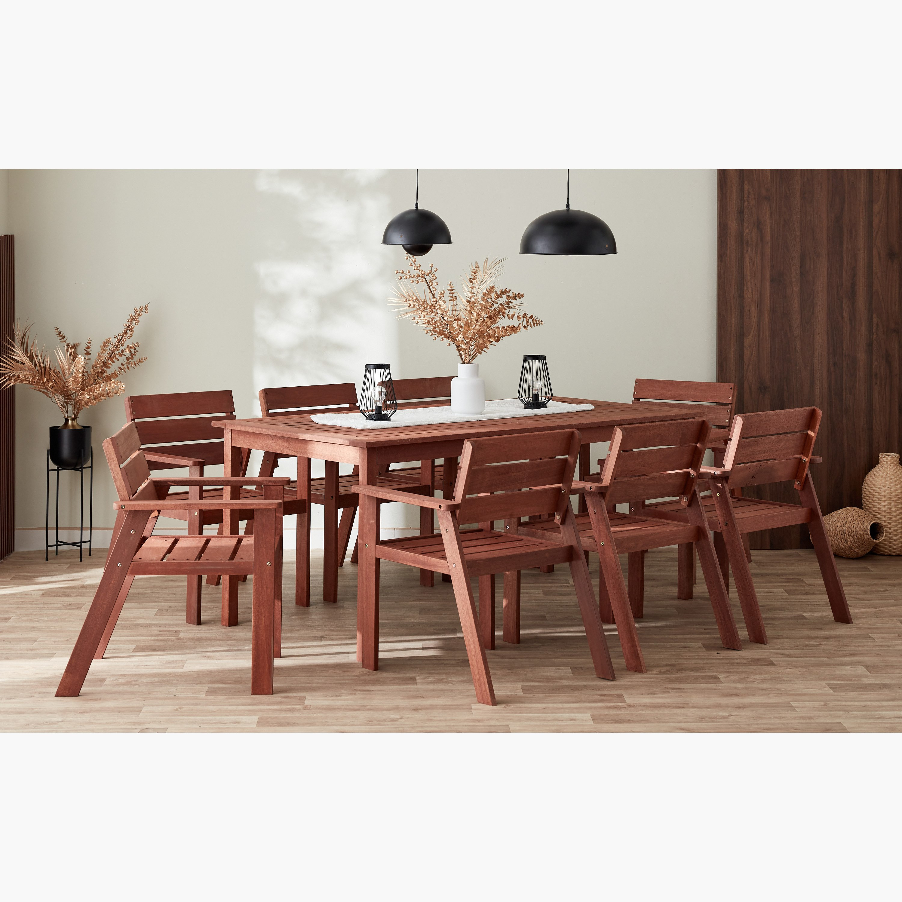 Outdoor dining deals table 8 seater