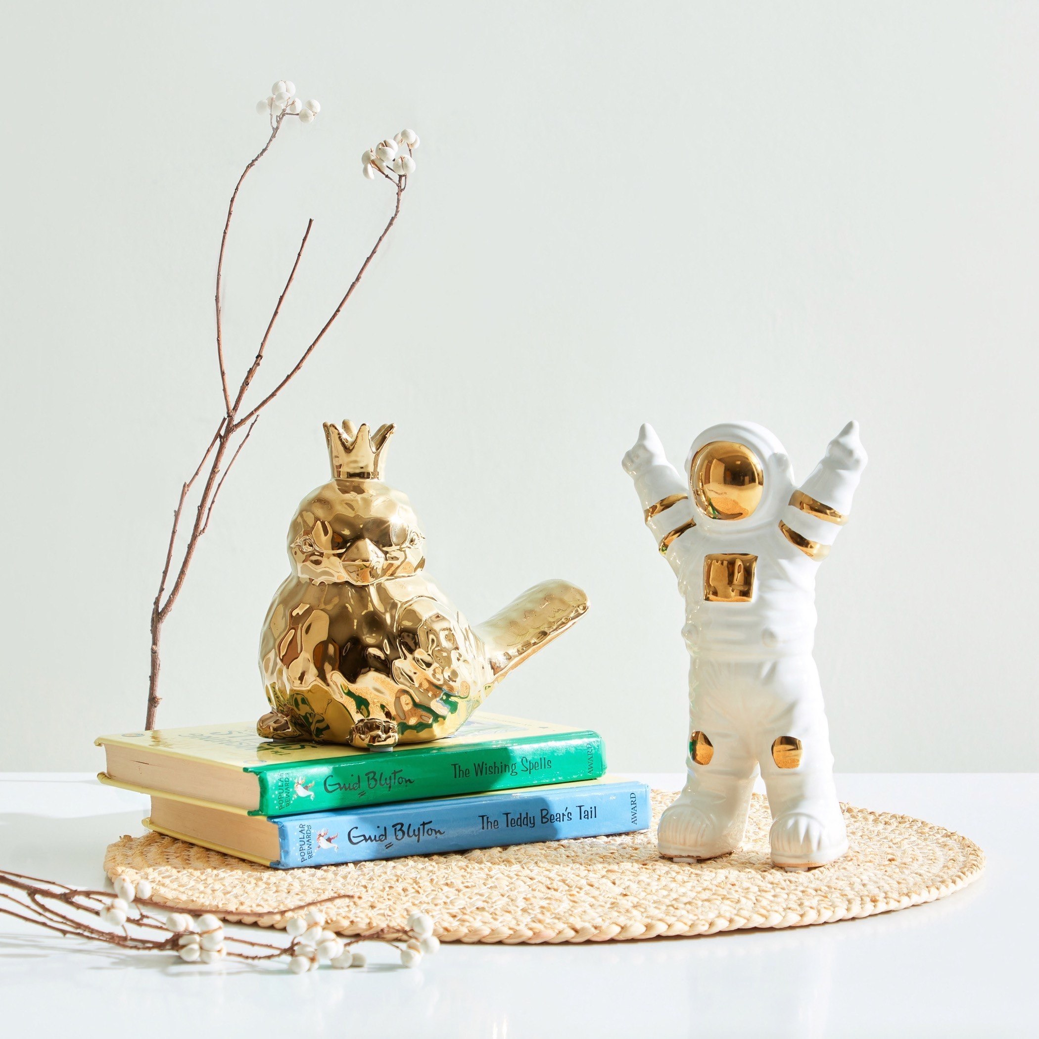 Aloha Ceramic Astronaut Kids Accent - 13x9x20 cm-hbxhomeware-hbxkidsandyouth-image-4