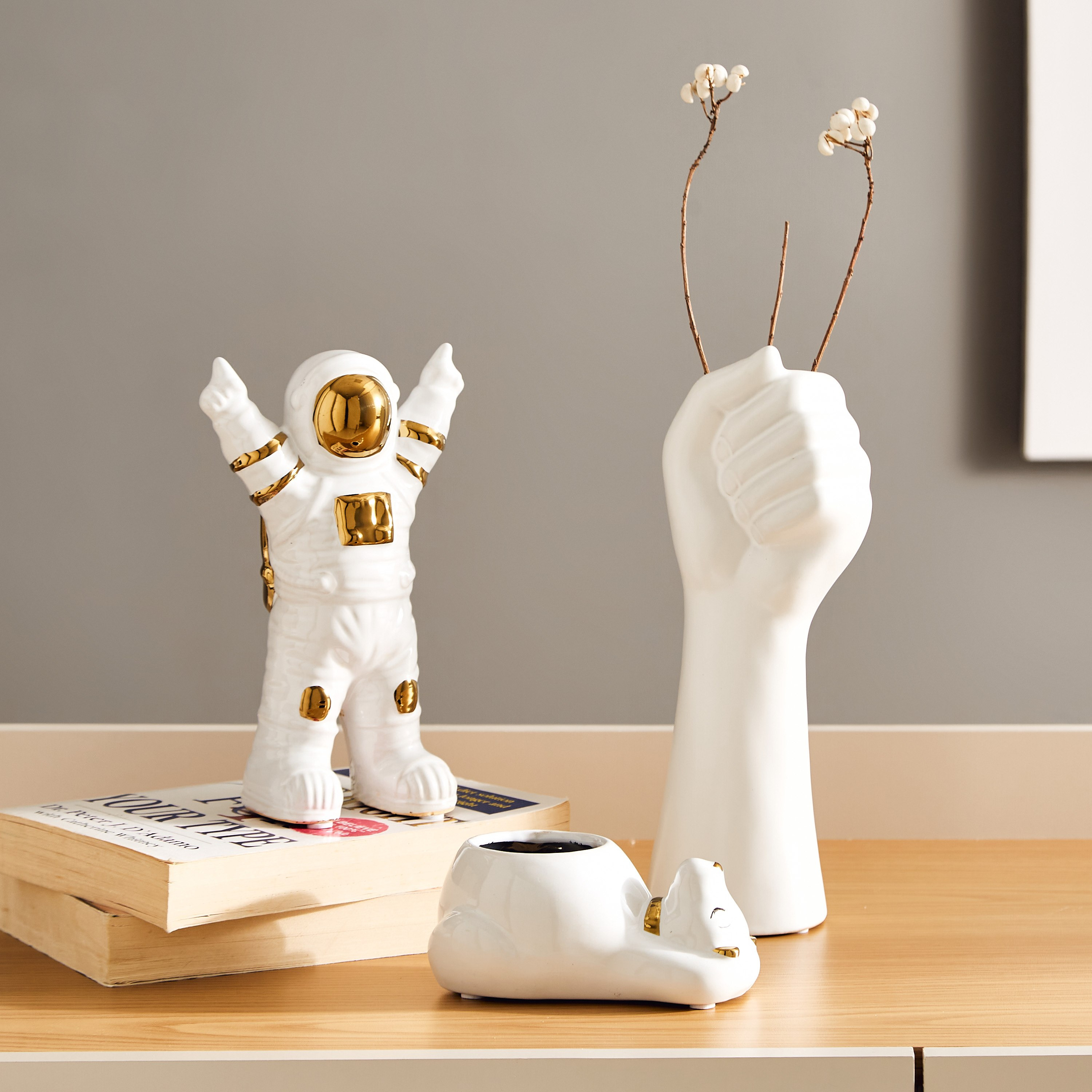 وعاء نبات سيراميك مستر بولار بير للأطفال من ألوها- 13×8×7 سم-hbxhomeware-hbxkidsandyouth-image-4