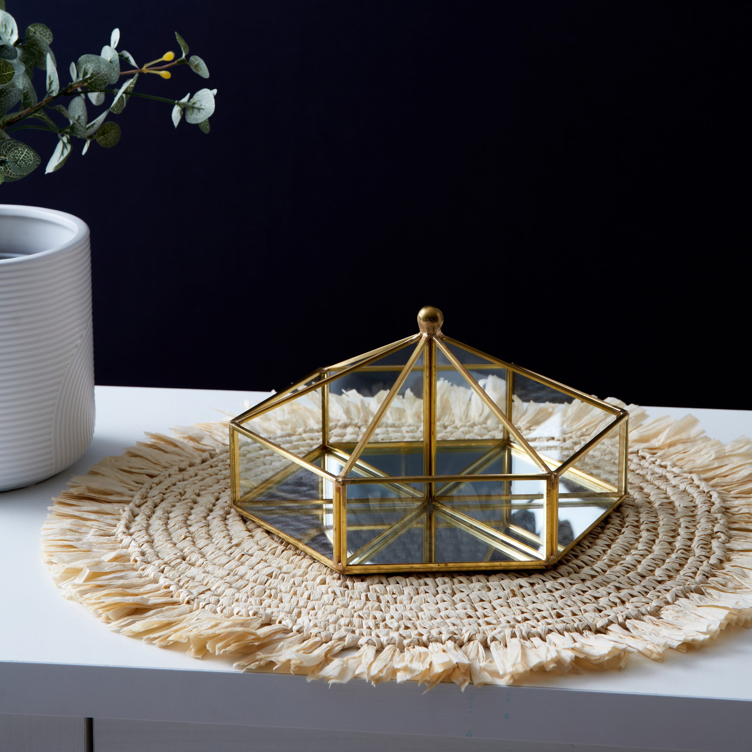 صندوق زجاجي معدني من فيريتي - 10x18x18 سم-hbxhomeware-homedecor-figurinesandornaments-image-1