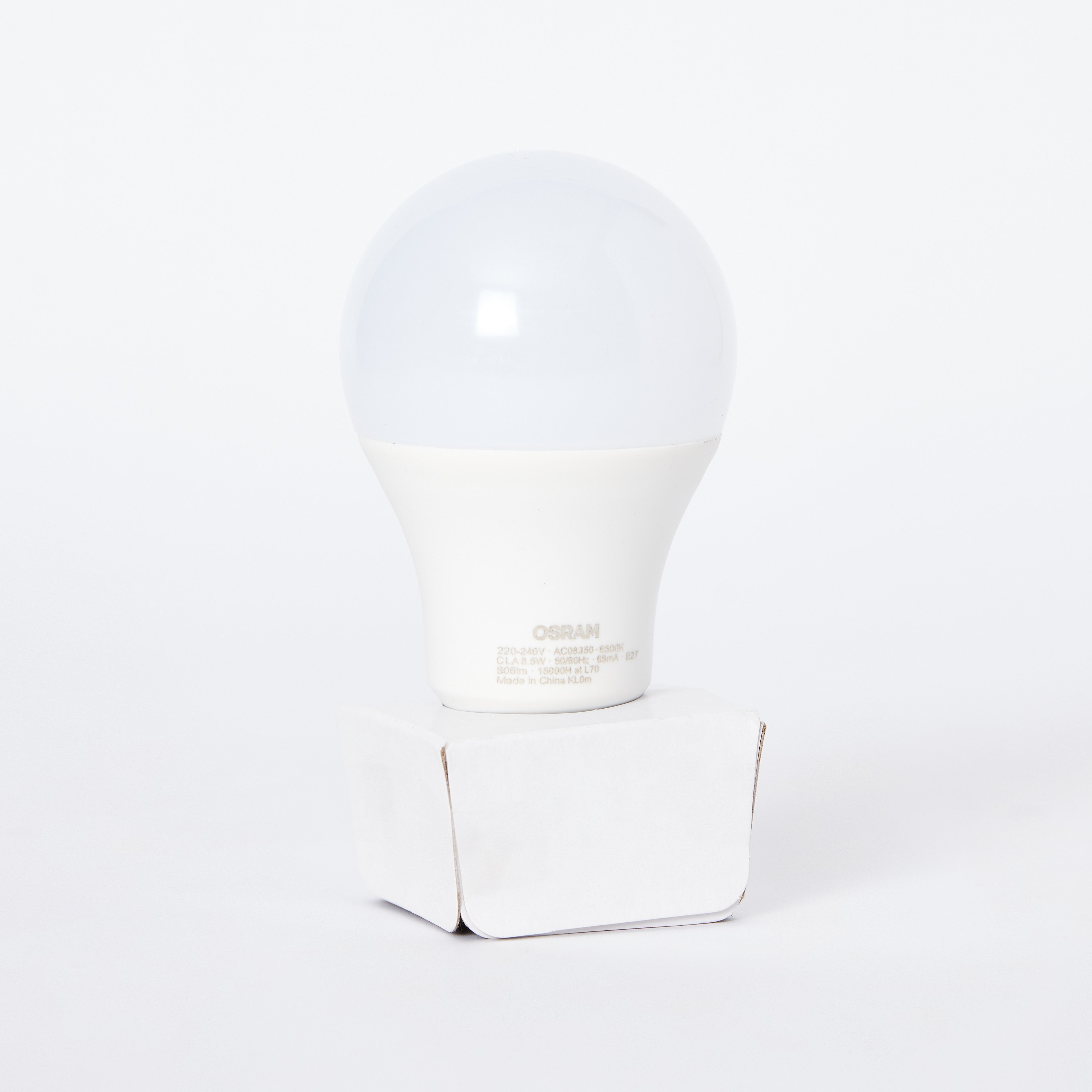 لمبة إل إي دي مستديرة معتّمة من أوسرام - E27 8.5 W إضاءة نهارية هادئة-PROMO_HB_AE_B1G1_250925-image-3