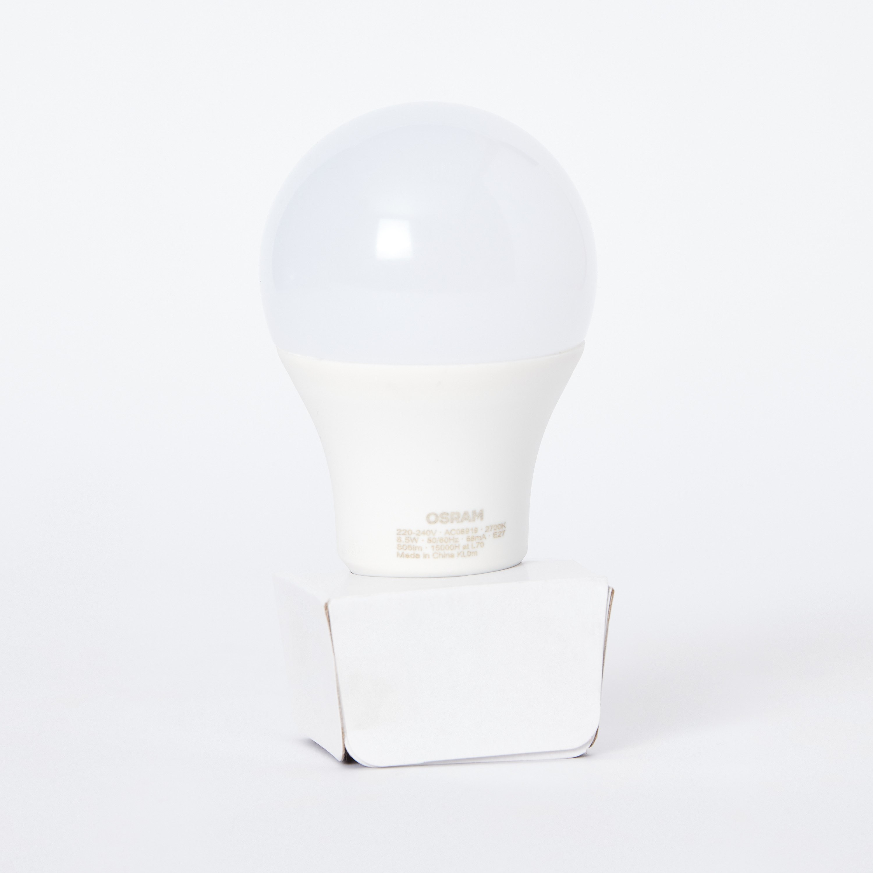 لمبة إل إي دي مستديرة معتّمة من أوسرام - E27 8.5 W إضاءة دافئة-hbxdiningroom-lighting-bulbs-image-3