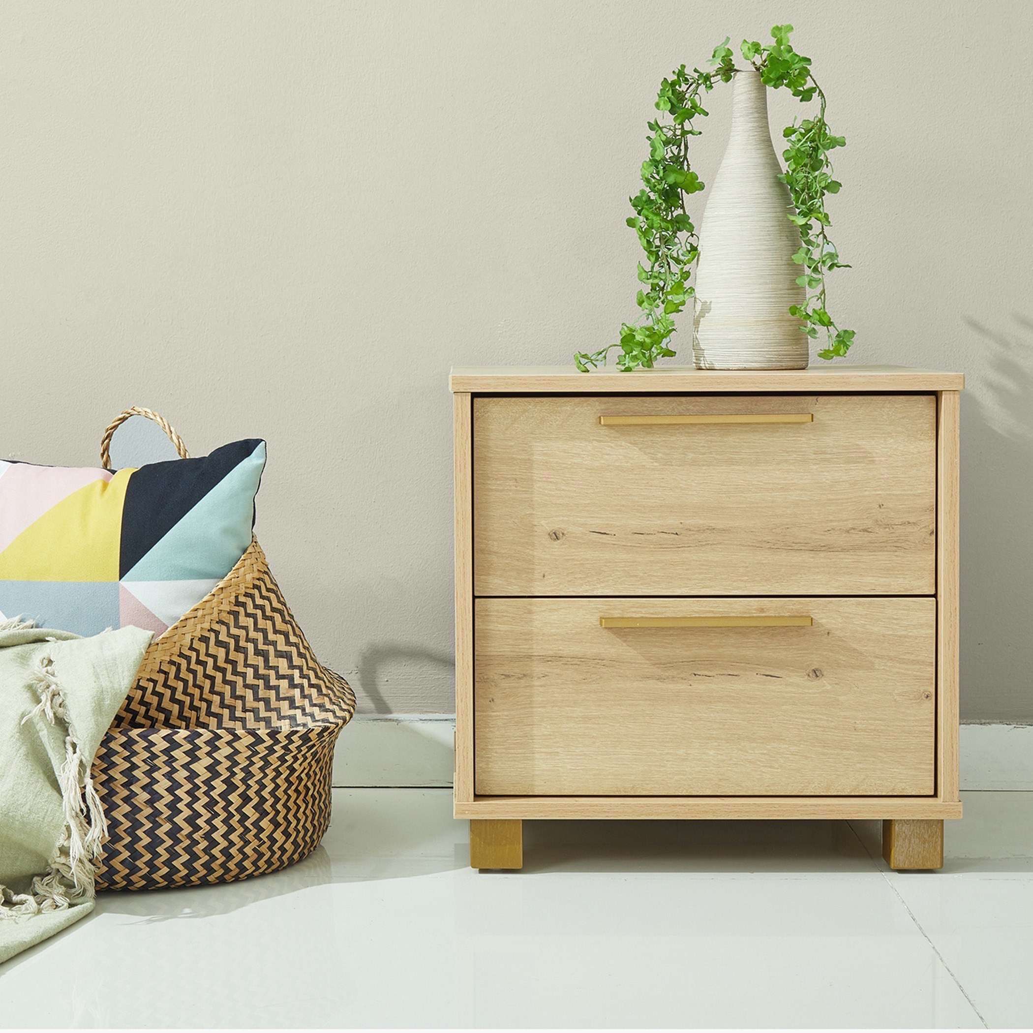 طاولة جانبية بدرجين من برايتون-hbxkidsandyouth-nightstands-image-1