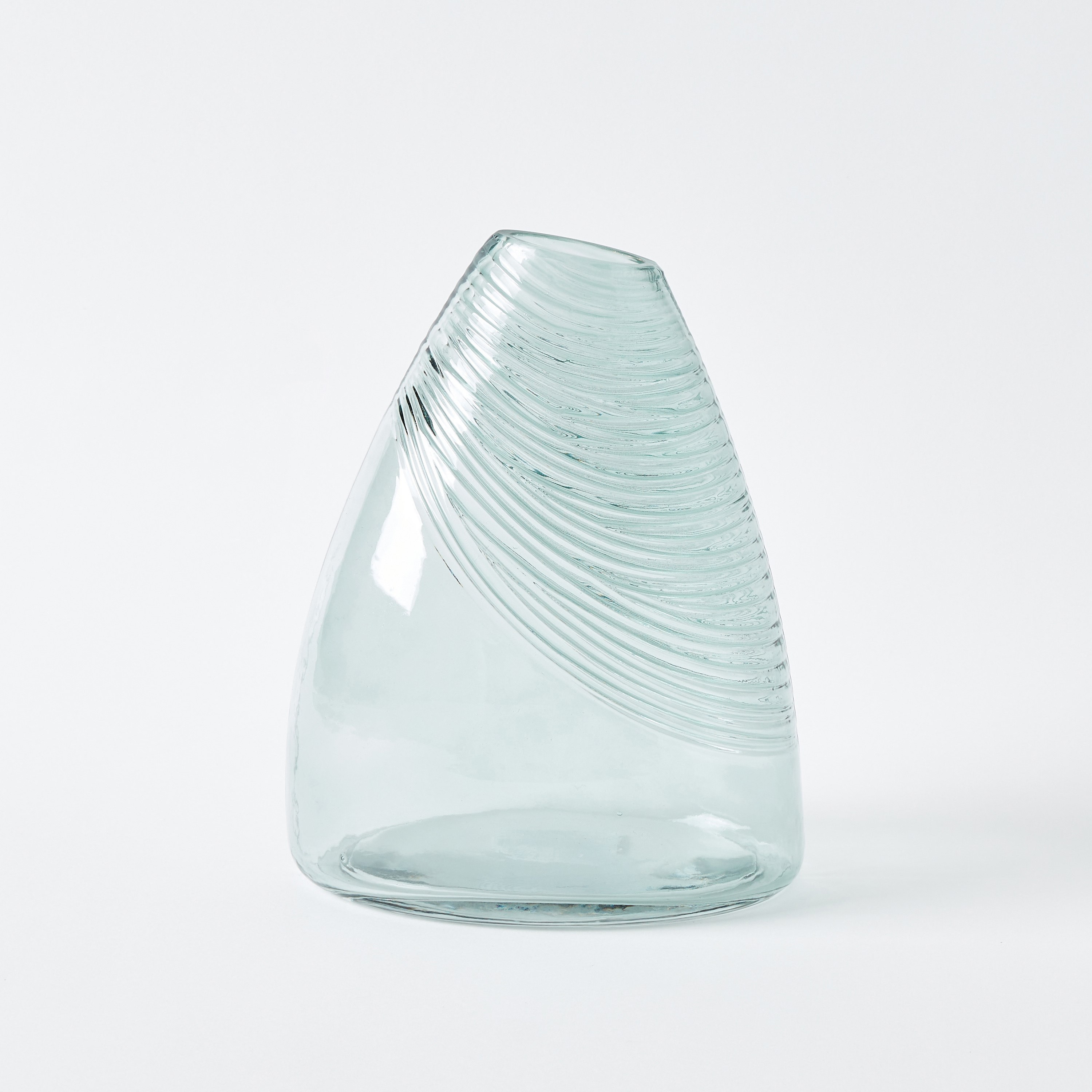 مزهرية مخروطية عضوية زجاج من موف - 22.5x6.4x17 سم-hbxbedroom-decorandaccessories-vases-image-5