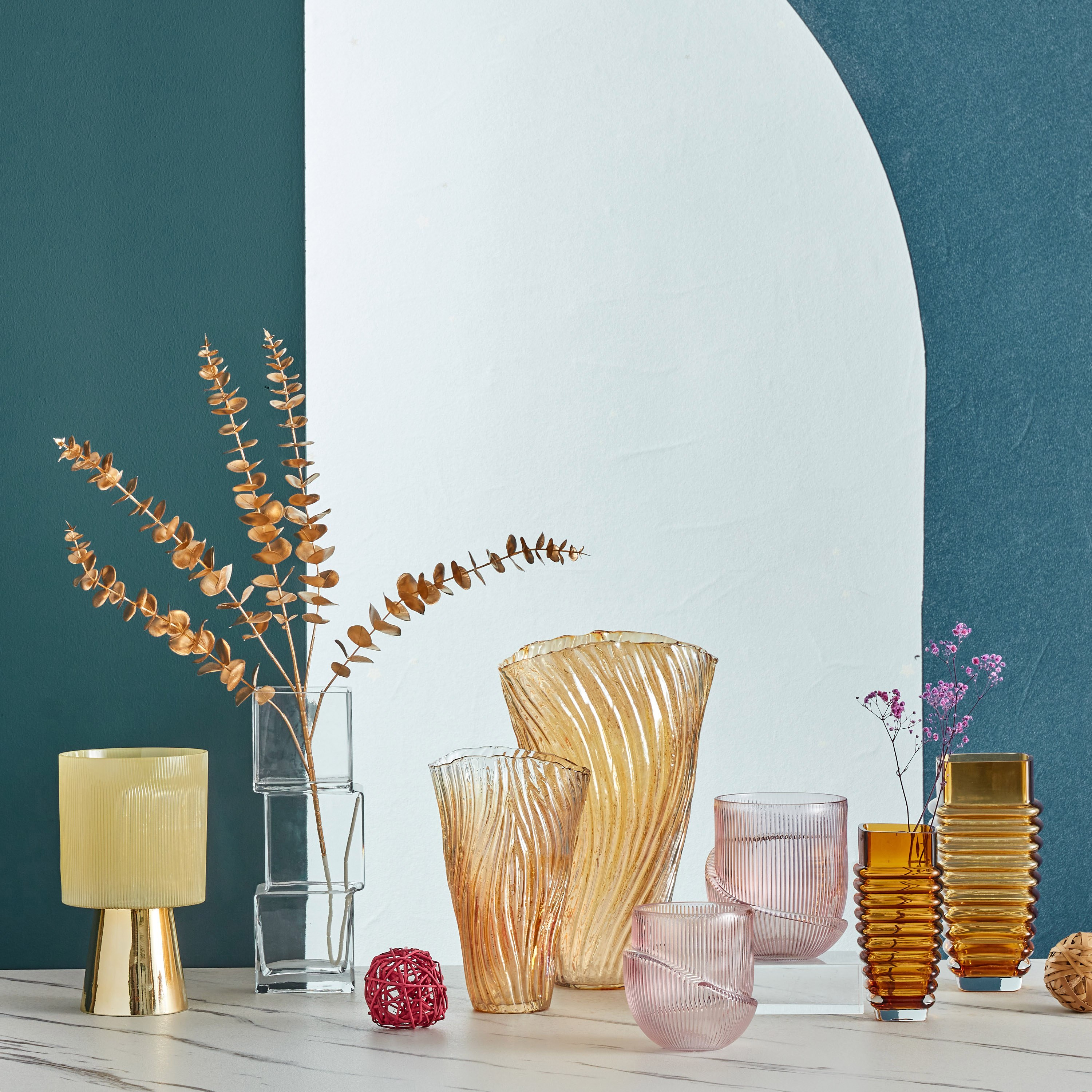 مزهرية زجاج مضلعة من موف 23x9.5x6.6 سم-hbxbedroom-decorandaccessories-vases-image-4