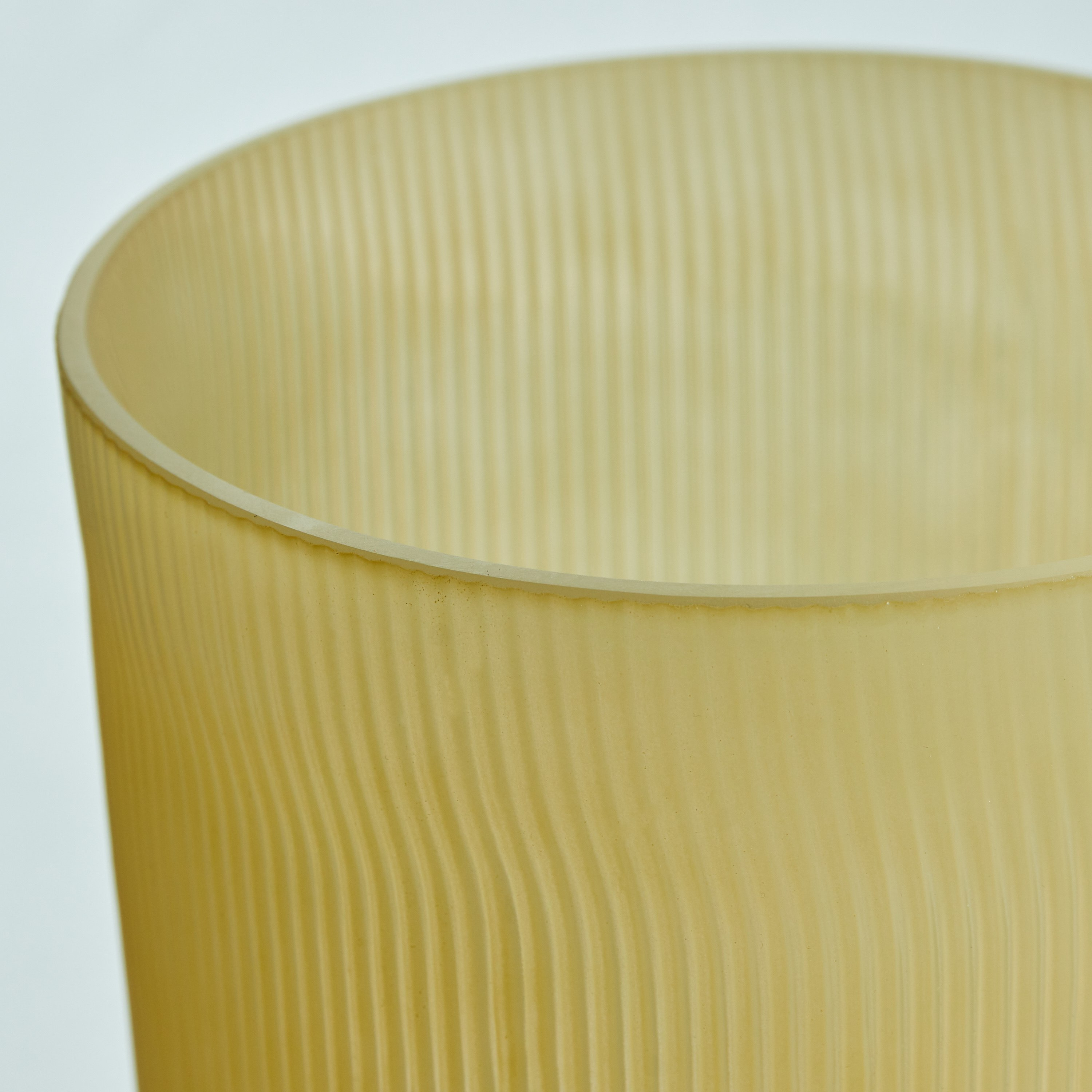 مزهرية زجاج أسطوانية بحامل مخروطي من موف - 25.5x14.5x10.5 سم-hbxbedroom-decorandaccessories-vases-image-3