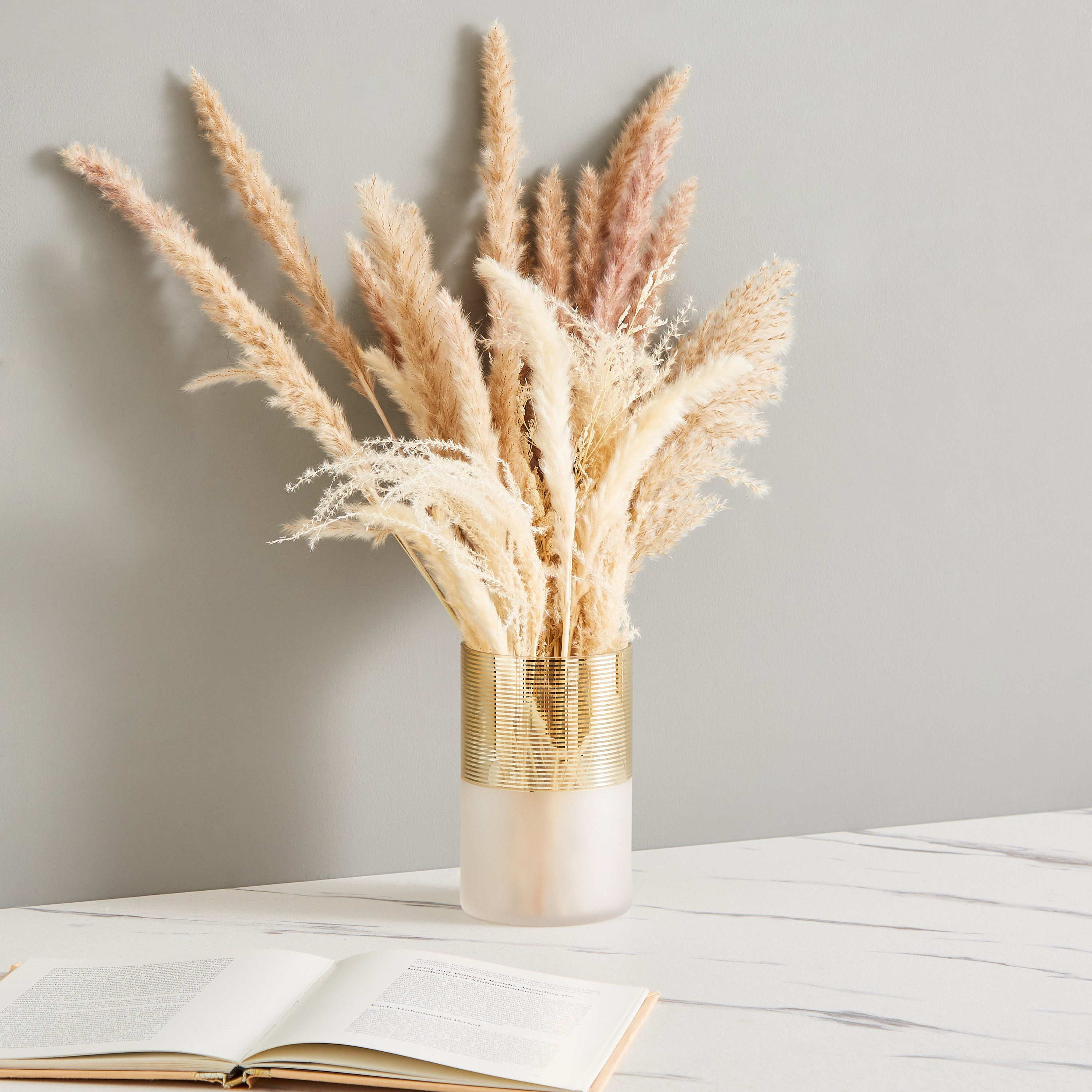 مزهرية زجاج مضلعة من موف - 20x12.5x12.5 سم-hbxbedroom-decorandaccessories-vases-image-1