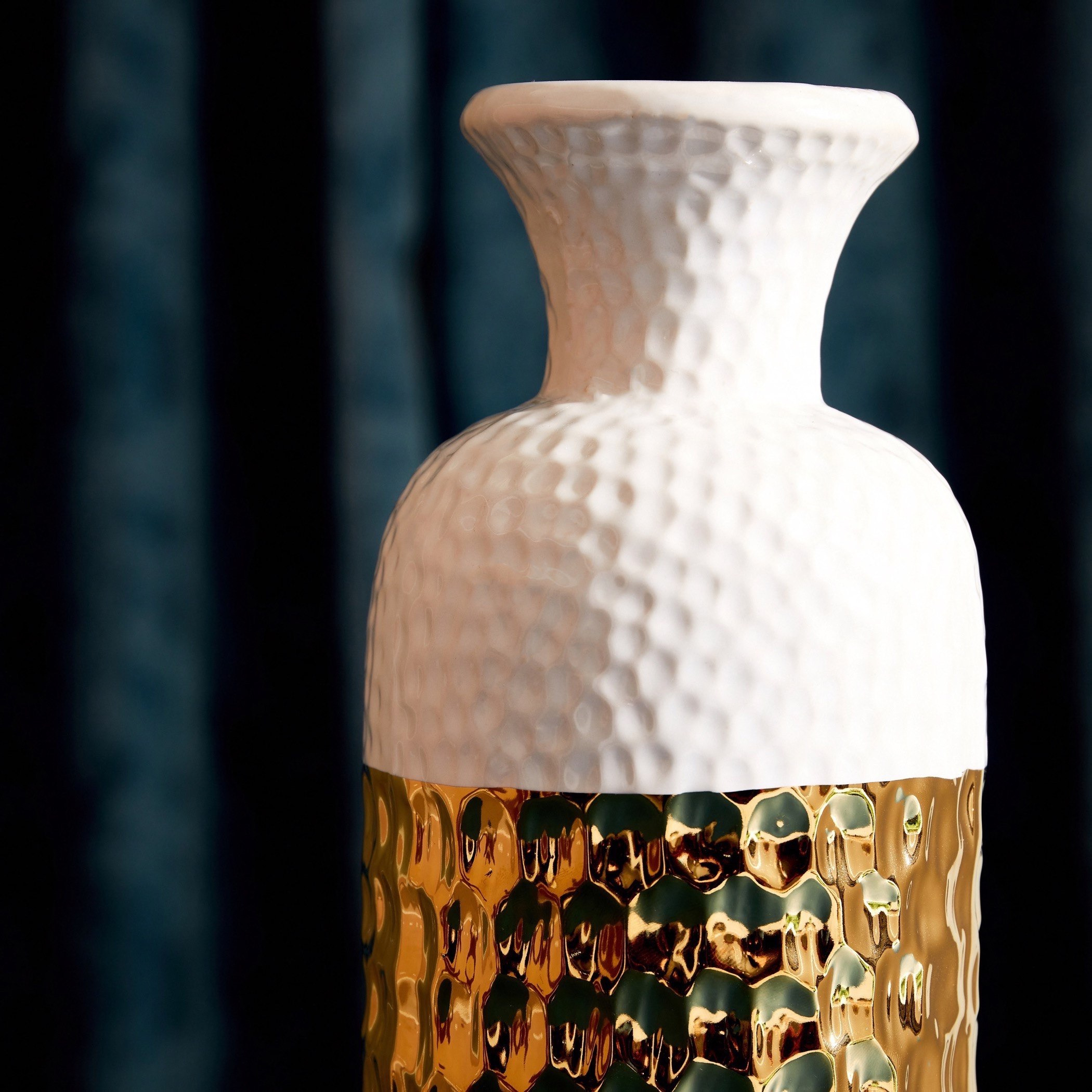 مزهرية سيراميك صغيرة بارزة الملمس من توباز - 11x11x40 سم-hbxhomeware-hbxdecorandfurnishings-image-5
