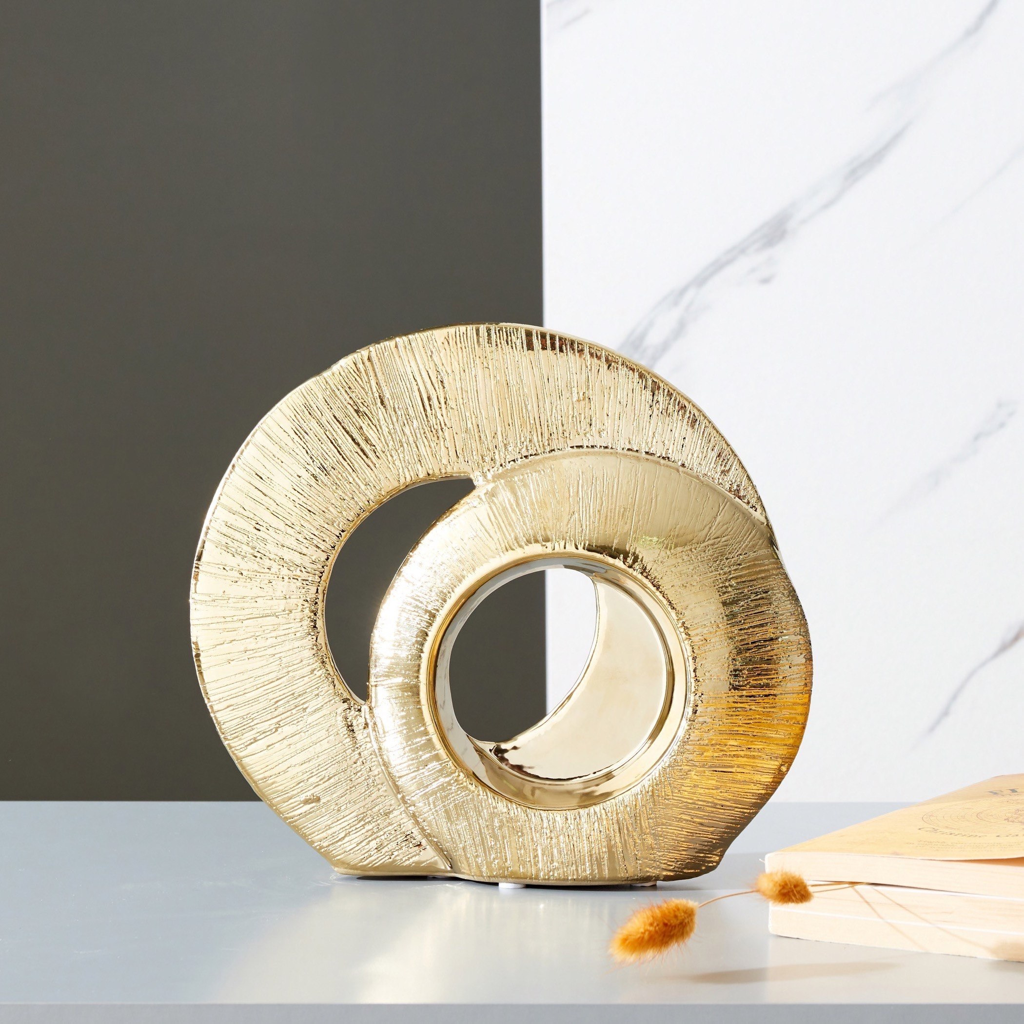 قطعة ديكور سيراميك بارزة الملمس من توباز - 24x7x21 سم-hbxhomeware-homedecor-figurinesandornaments-image-2