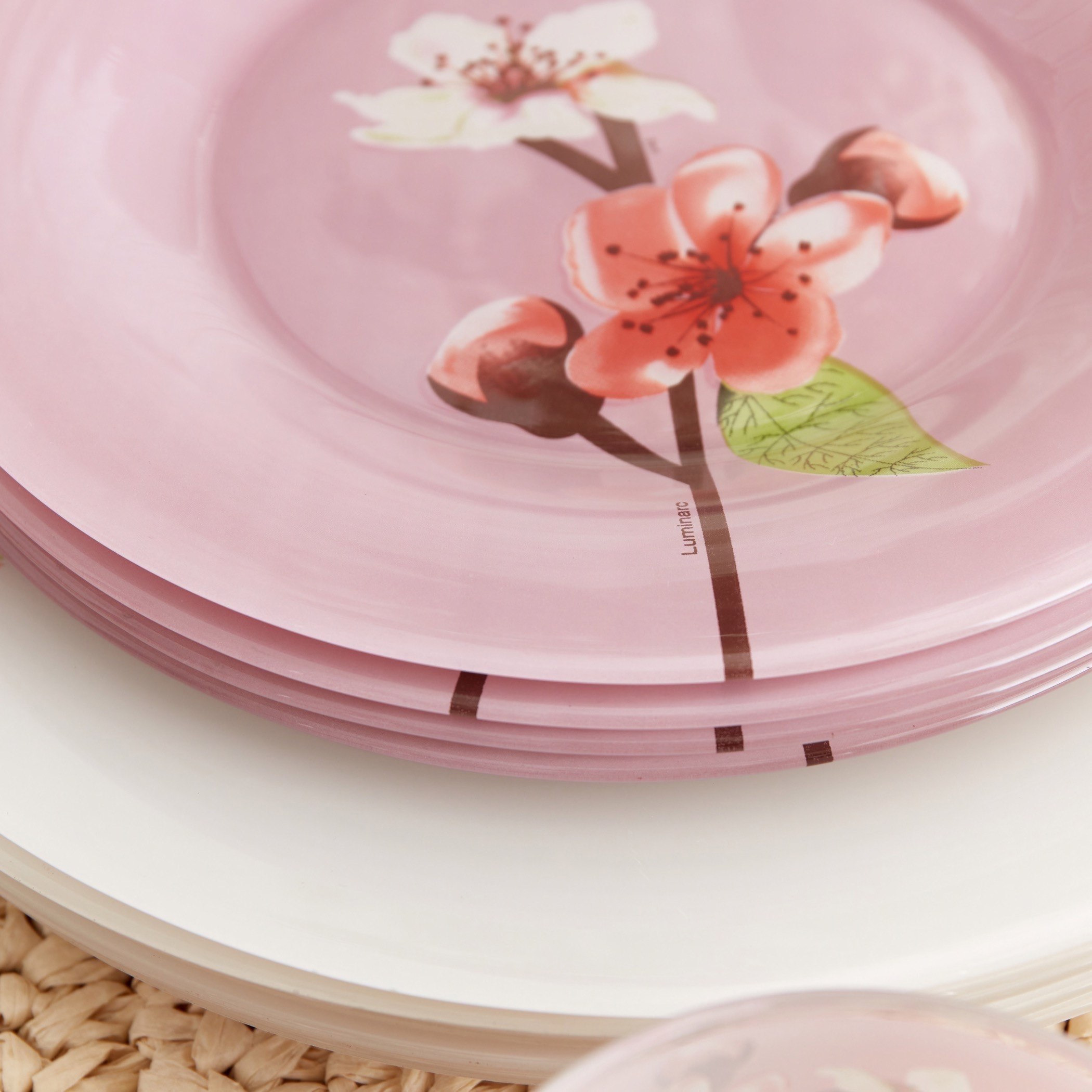 طقم عشاء نيو تيمب أمبي روز 46 قطعة من لومينارك-hbxhomeware-hbxkitchen-image-10