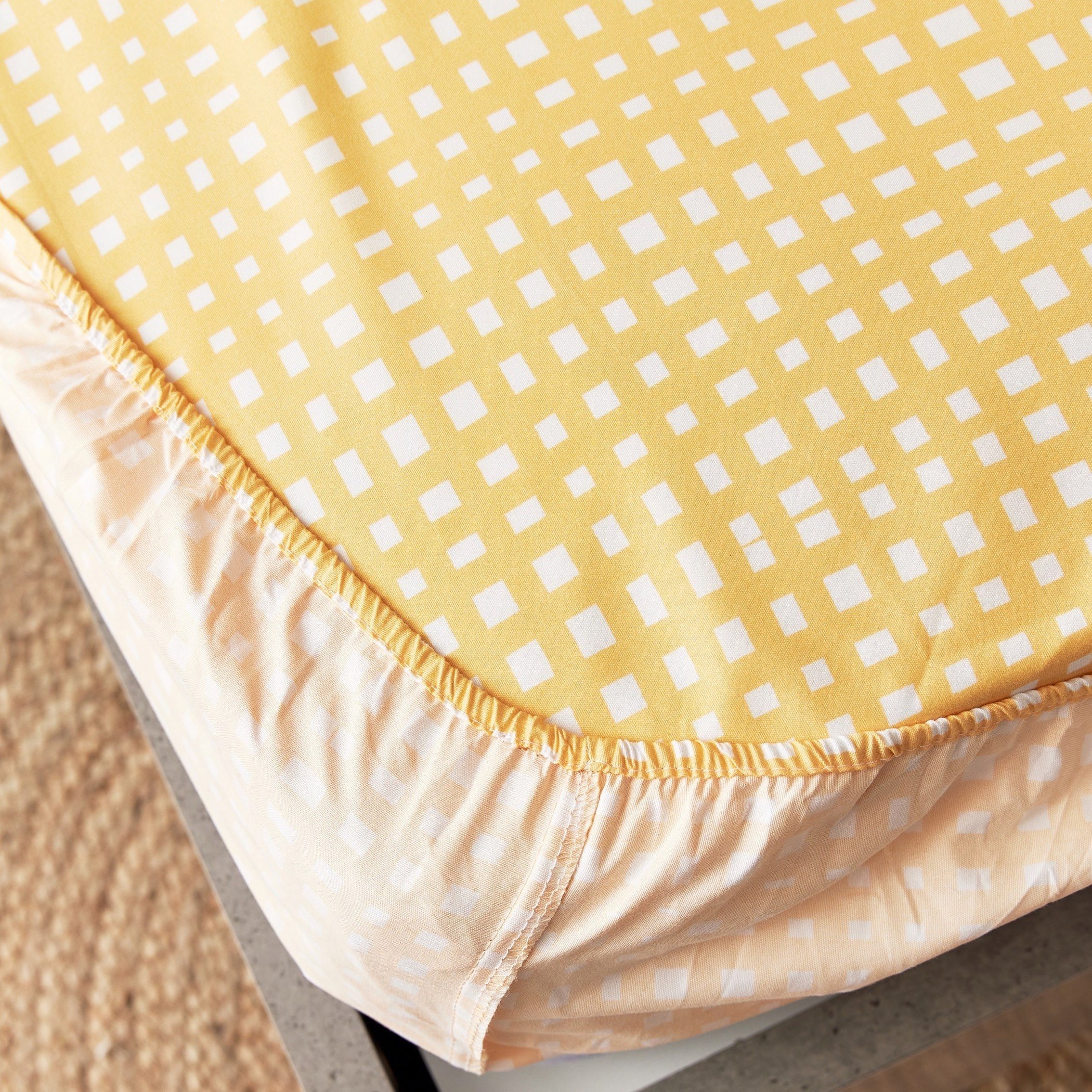 طقم لحاف مزدوج من الألياف الدقيقة بطبعات 5 قطع من هامبتون آيدن - 160x220 سم-hbxhomeware-hbxdecorandfurnishings-image-6