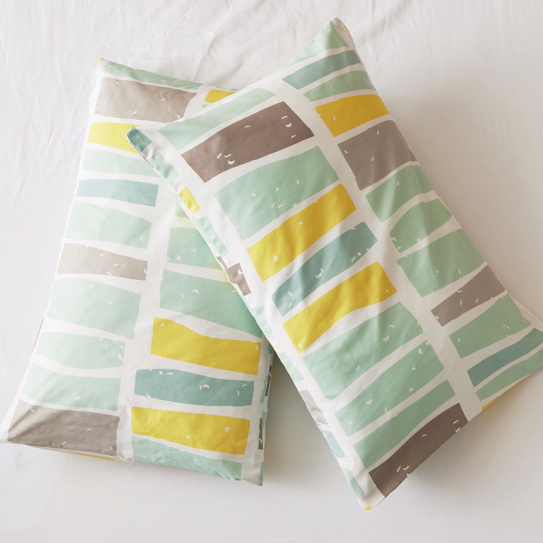 طقم لحاف ألياف دقيقة كينج بطبعات 3 قطع من أونتاريو جيل - 220x240 سم-hbxhomeware-hbxdecorandfurnishings-image-5