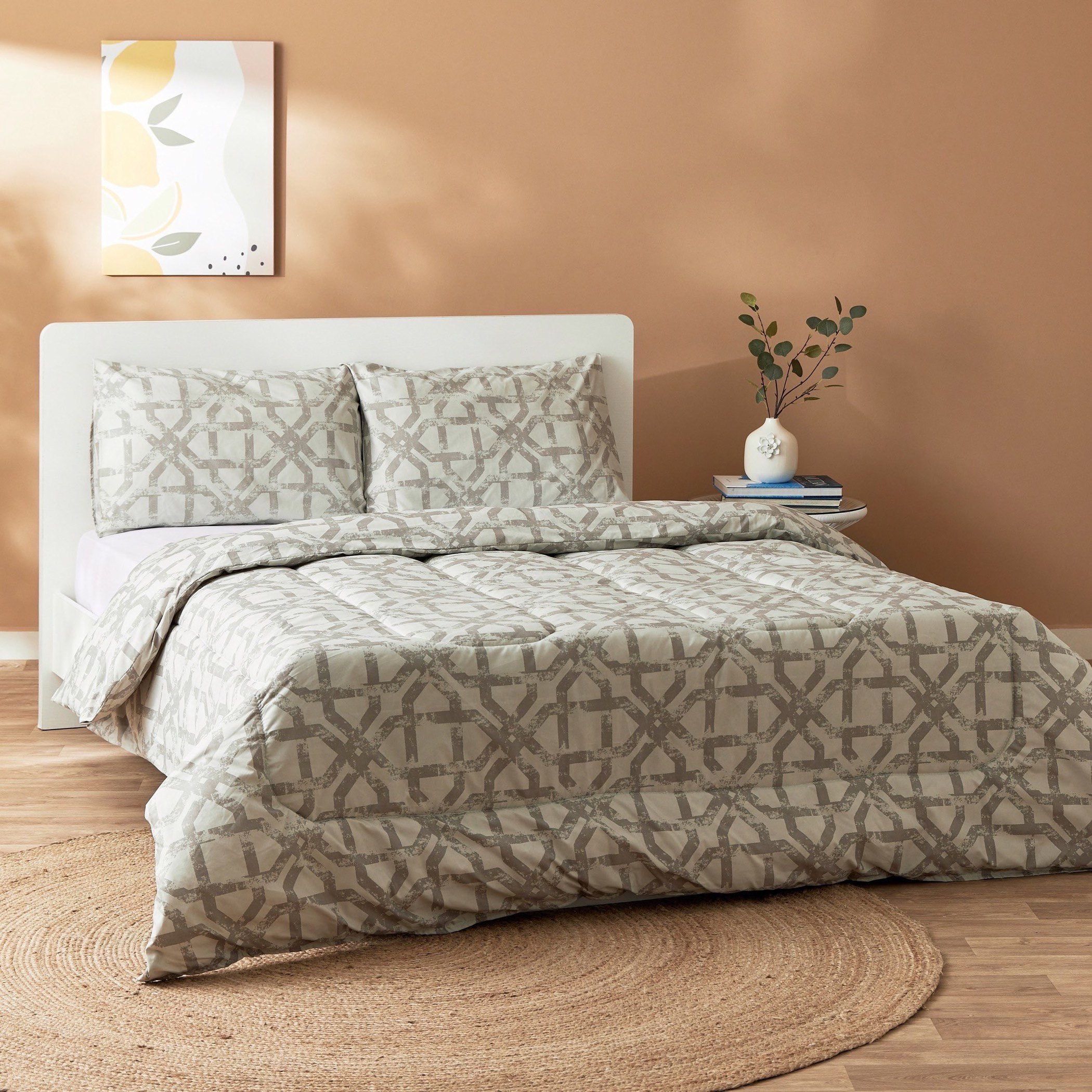 طقم لحاف ألياف دقيقة كينج بطبعات 3 قطع من أونتاريو جاستن - 220x240 سم-hbxhomeware-hbxdecorandfurnishings-image-1
