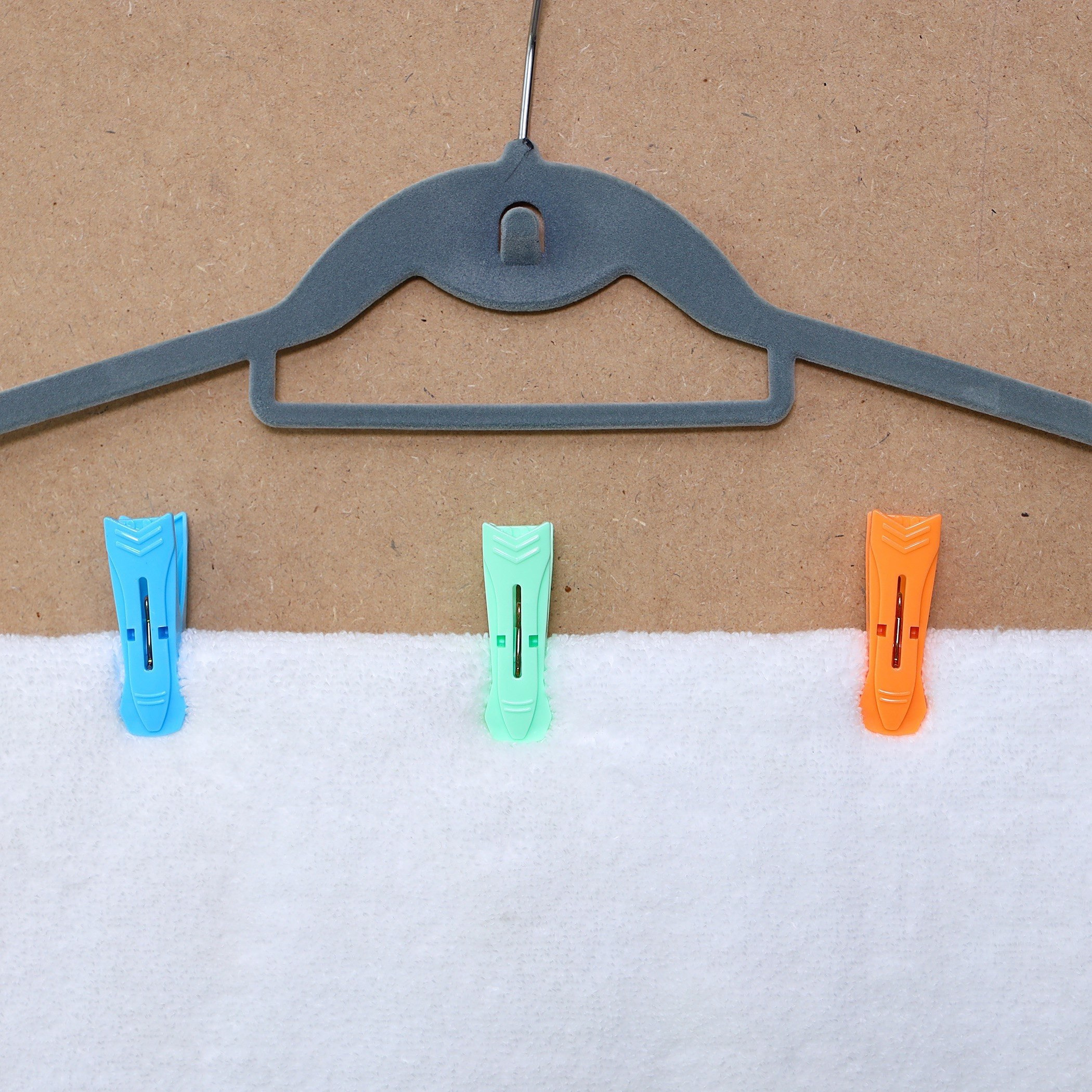طقم مشابك ملابس بلاستيك 12 قطعة من رويال-hbxhomeware-bathandlaundry-clothesdryingracks-image-5