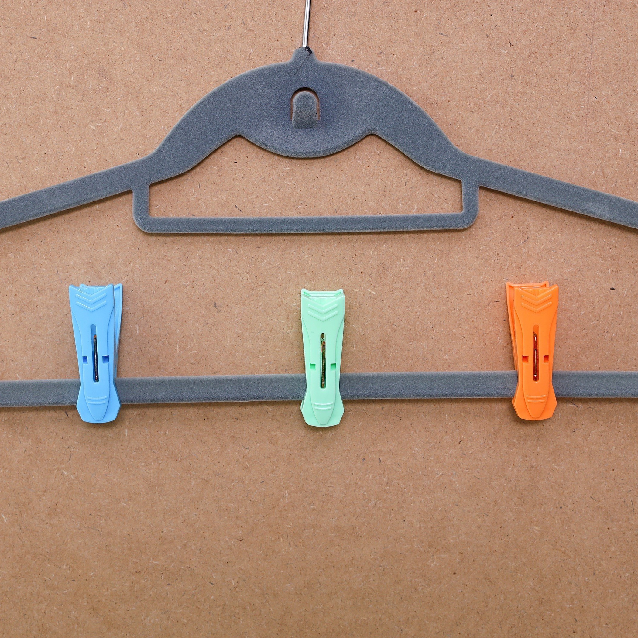 طقم مشابك ملابس بلاستيك 12 قطعة من رويال-hbxhomeware-bathandlaundry-clothesdryingracks-image-6