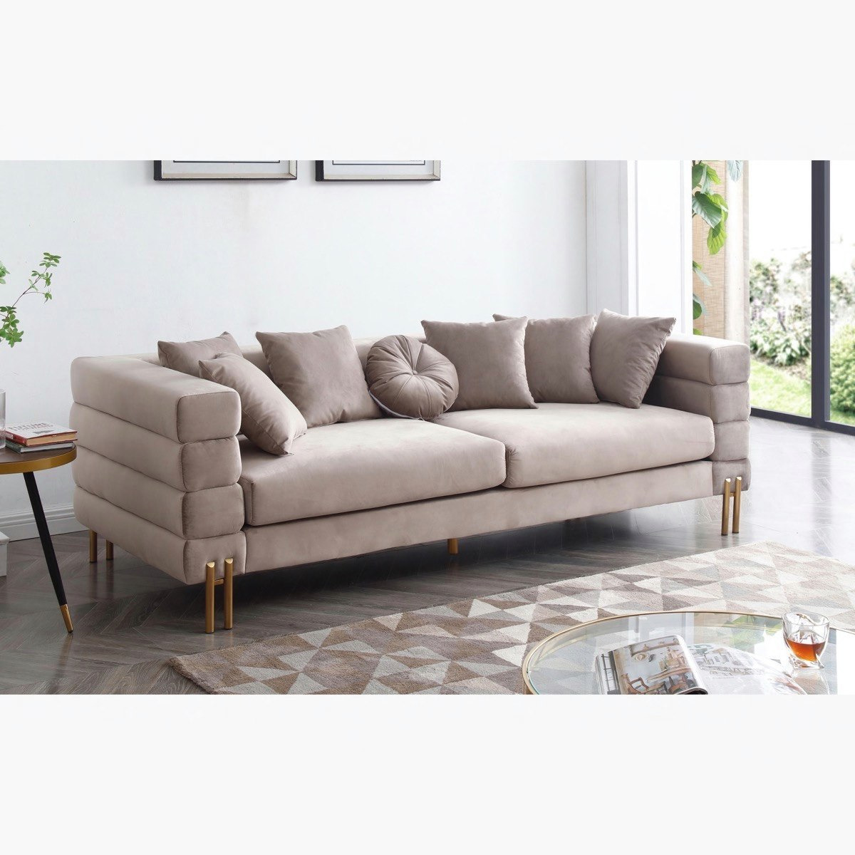 كنبة مخملية 3 مقاعد مع 7 وسائد - جوديث-hbxlivingroom-sofasandarmchairs-sofas-image-1