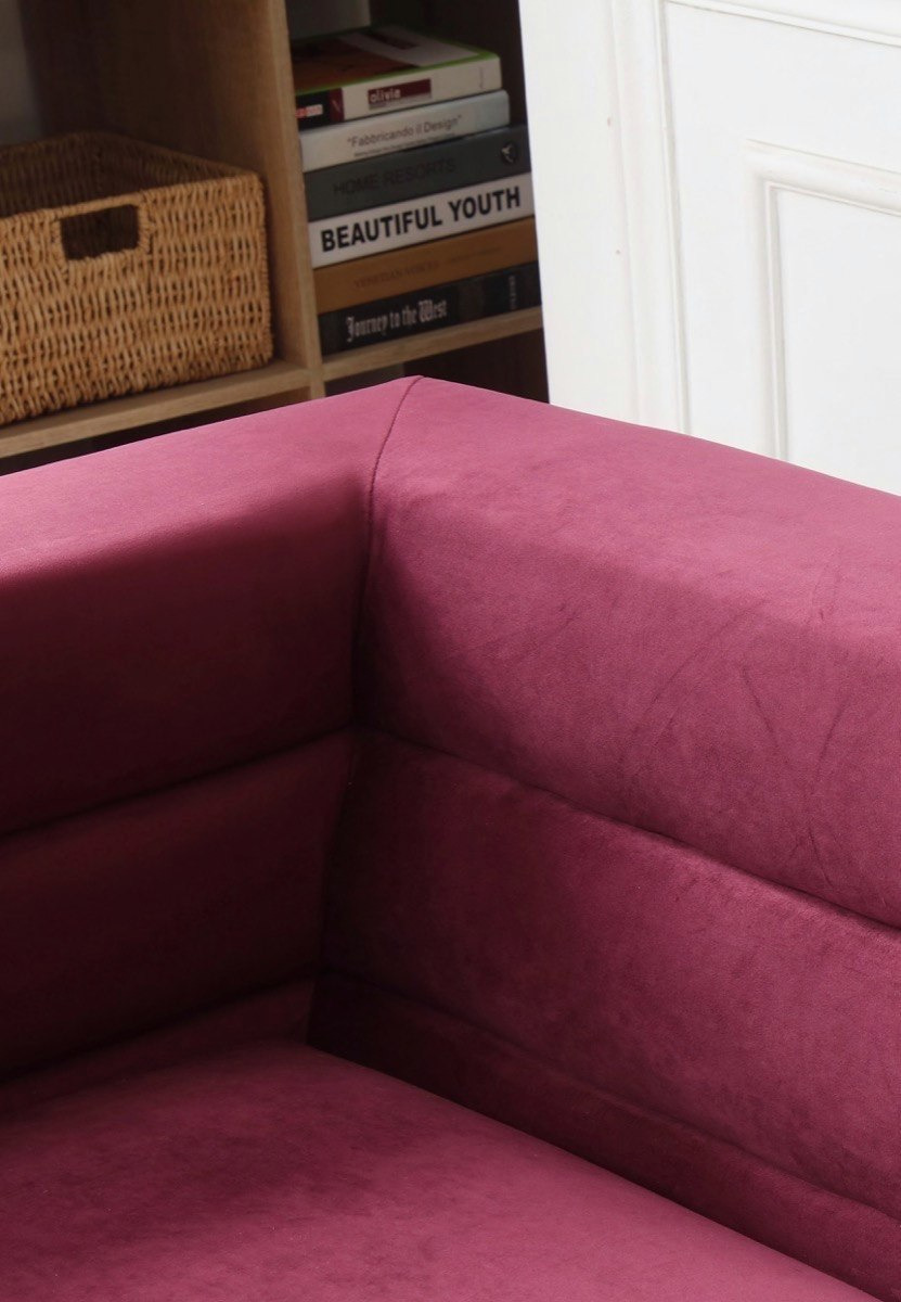 كنبة مخملية بمقعد واحد ووسادة من جوديث-hbxlivingroom-sofasandarmchairs-sofas-image-6