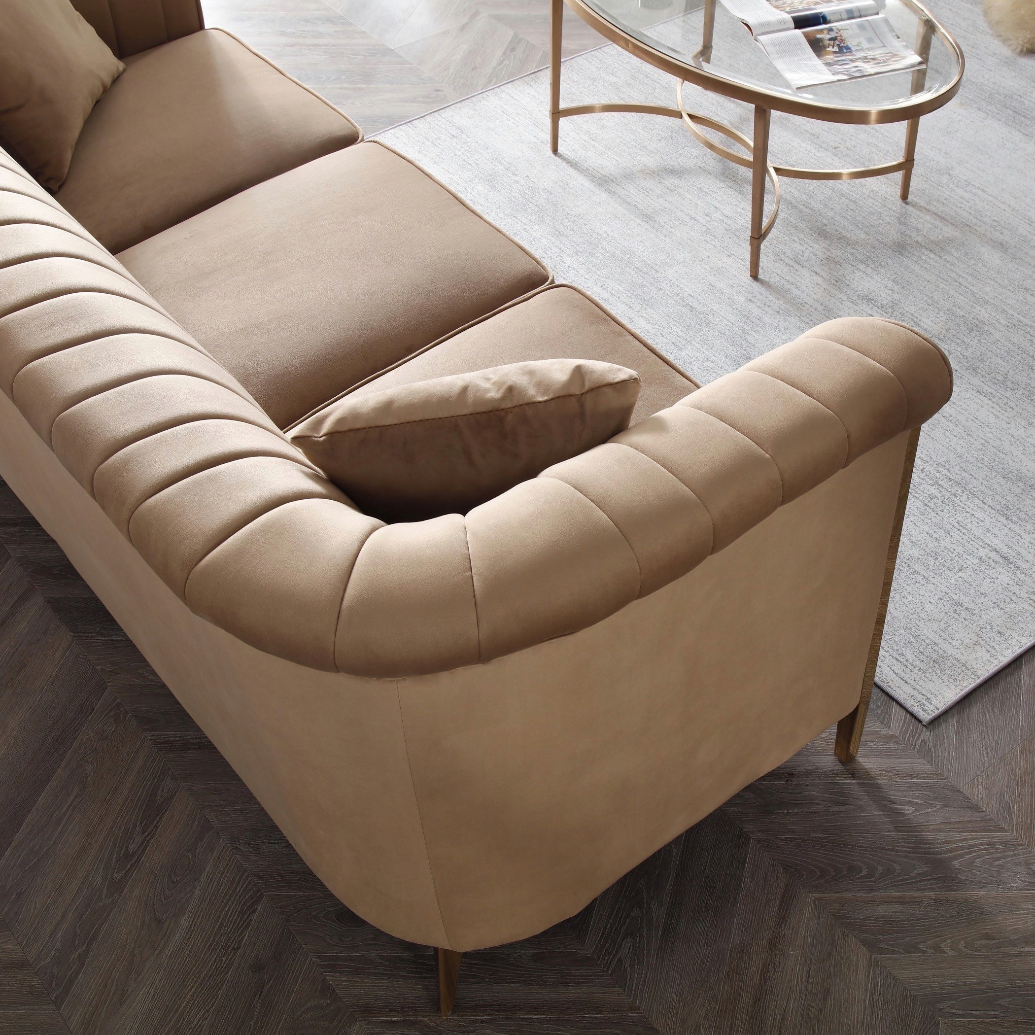 كنبة مخملية 3 مقاعد مع وسادتين من مونزا-hbxlivingroom-sofasandarmchairs-sofas-image-3