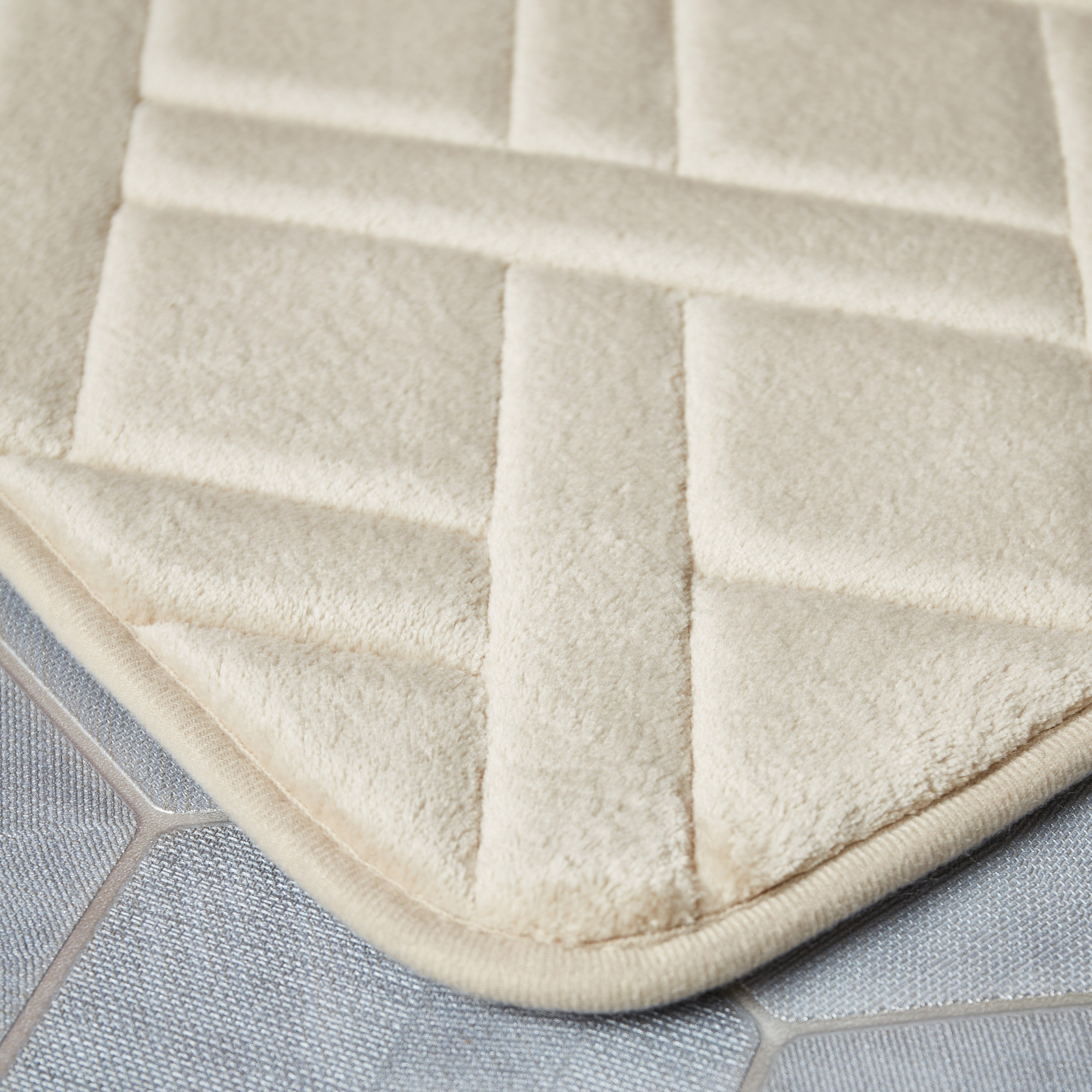 Essential Memory Foam Bath Mat - 50x80 cm-PROMO_HB_AE_B1G1_250925-image-3