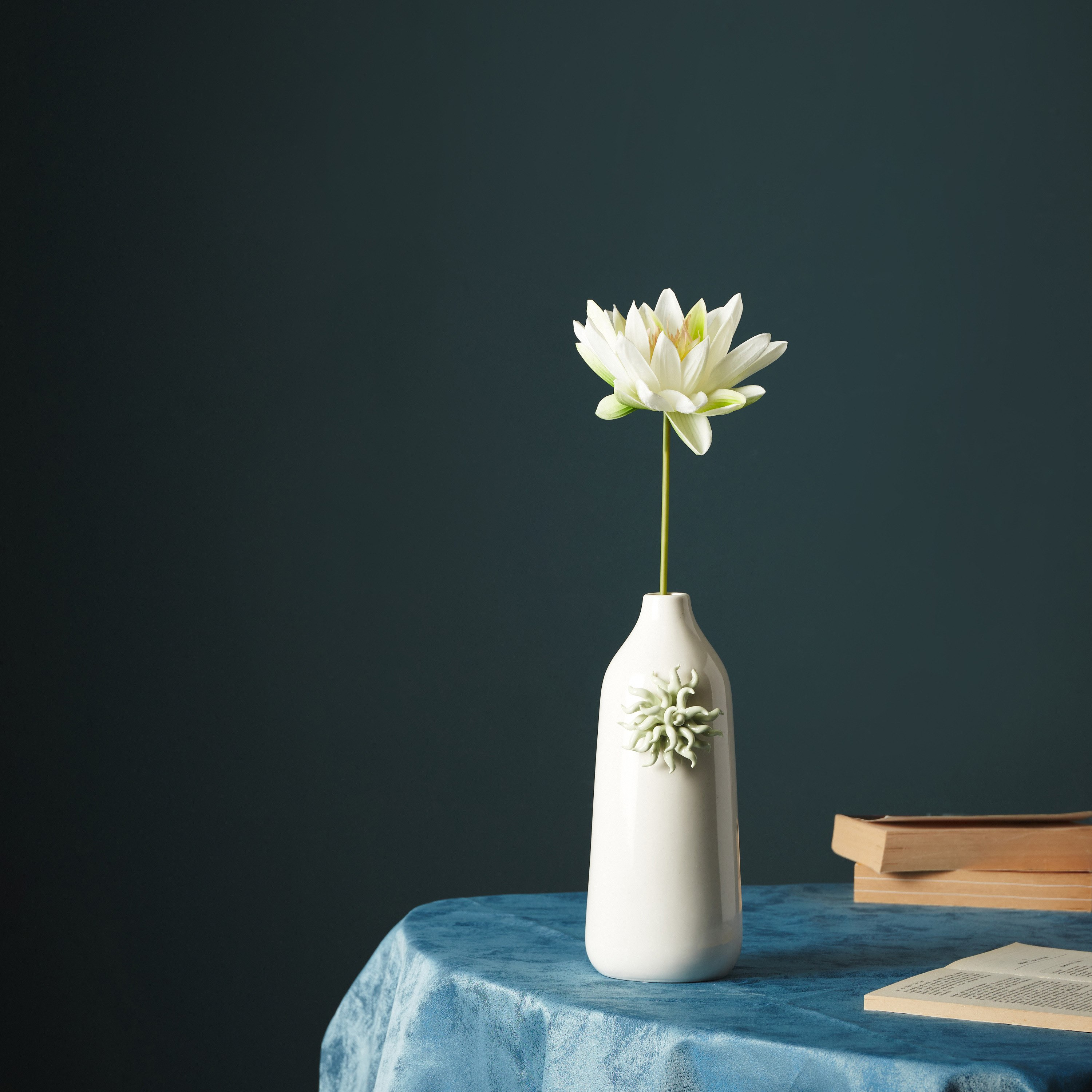 زهرة لوتس من آريا - 51 سم-hbxdecorandfurnishings-homeaccessories-artificialflowersandplants-image-4