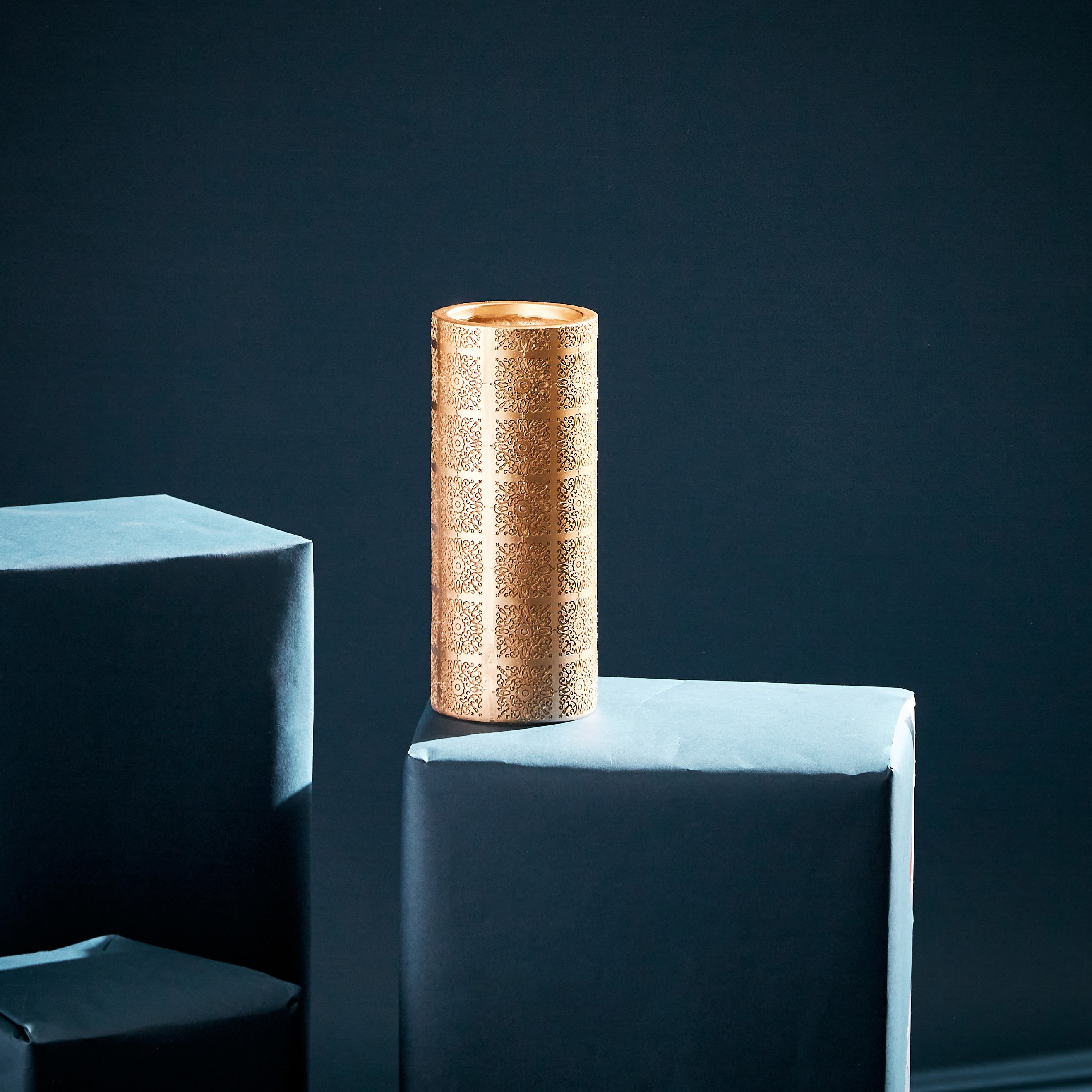 Sicily Floral Polyresin Cylinder Vase - 11x11x25 cm-hbxbedroom-decorandaccessories-vases-image-2