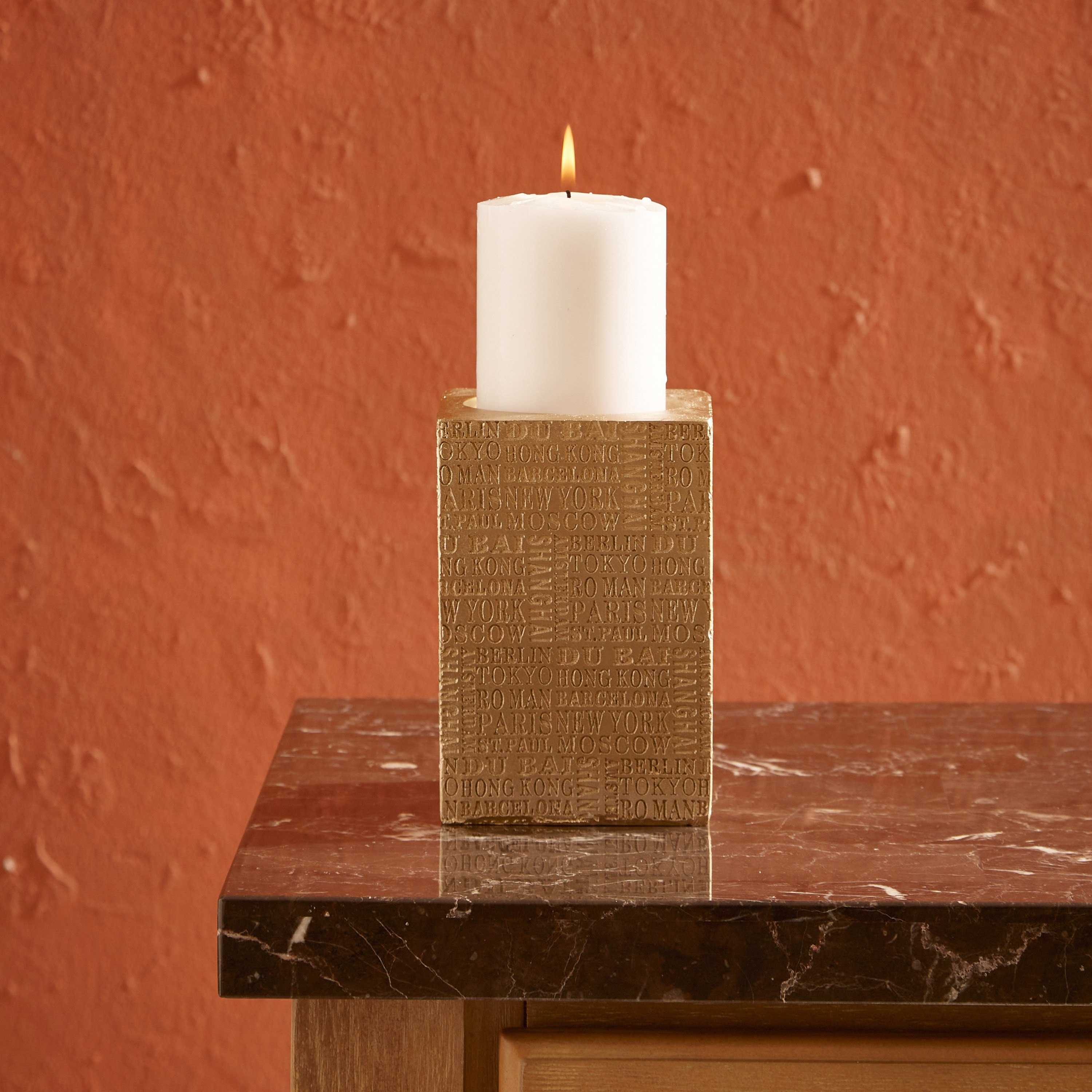 حامل شموع بوليريسين مربع من صقلية - 10x10x15 سم-hbxlivingroom-decorandaccessories-candleholders-image-1