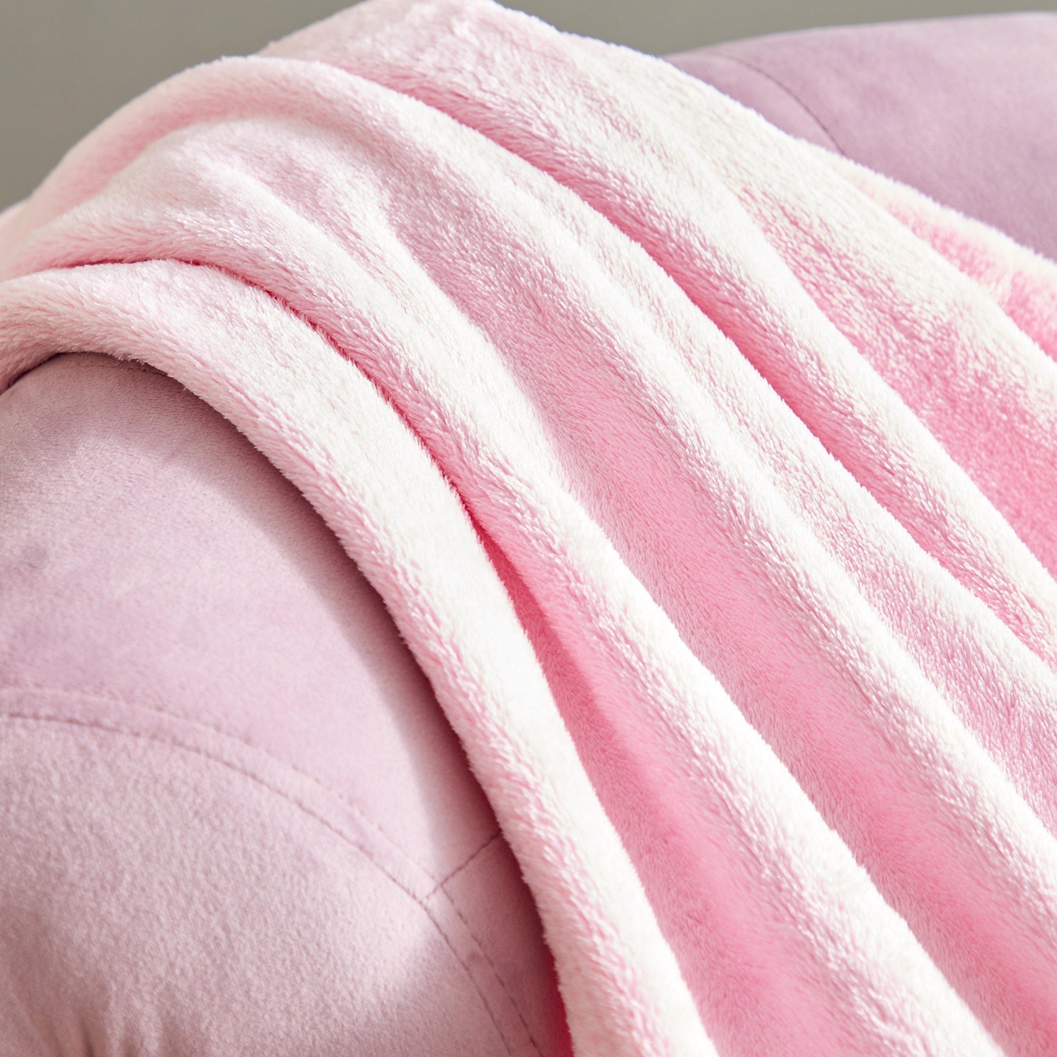 بطانية فلانيل محمولة من فونيكس- 76x102 سم-hbxhomeware-hbxkidsandyouth-image-4