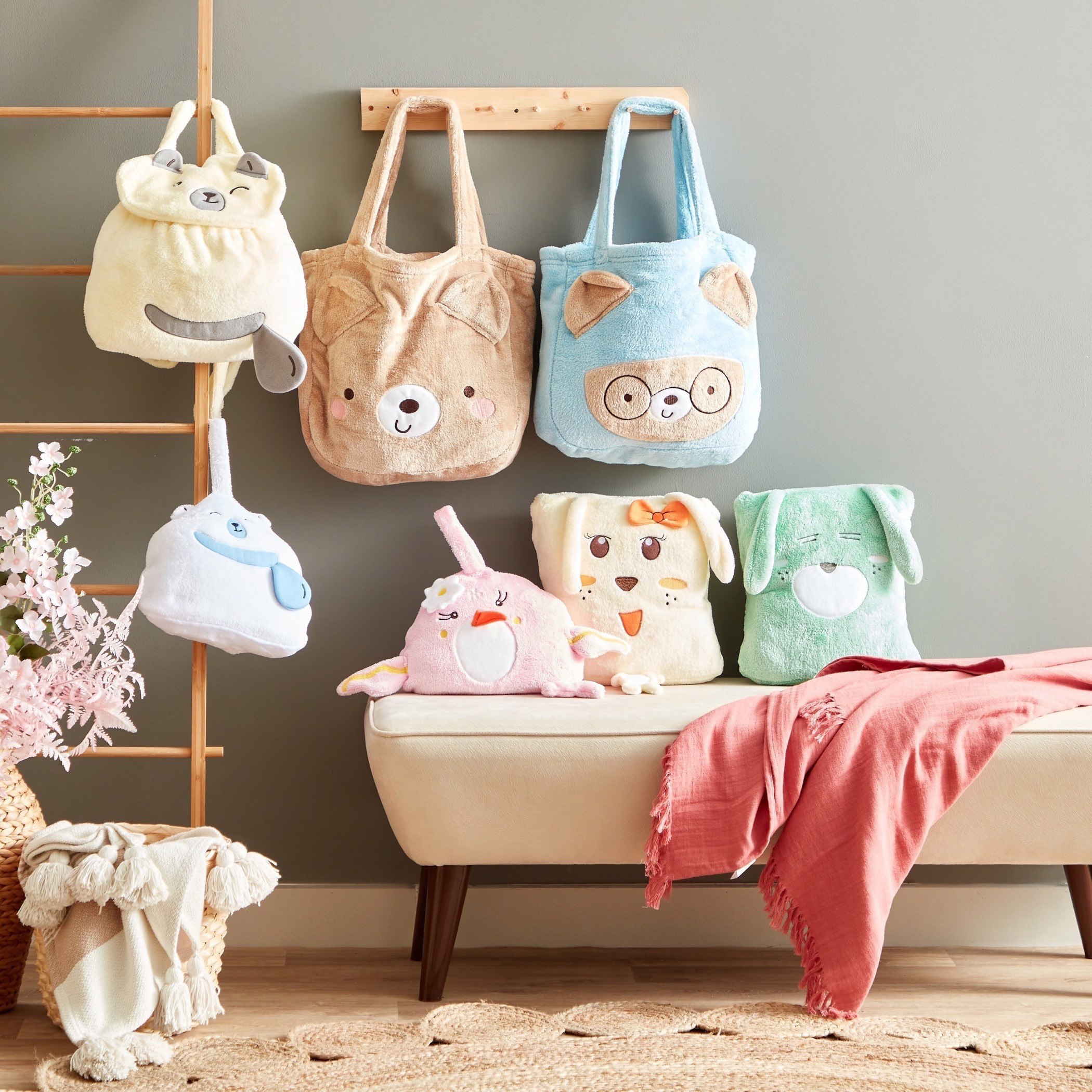 بطانية فلانيل داخل شنطة بتصميم دب قطبي من فينيكس - 102x152 سم-hbxhomeware-hbxkidsandyouth-image-5