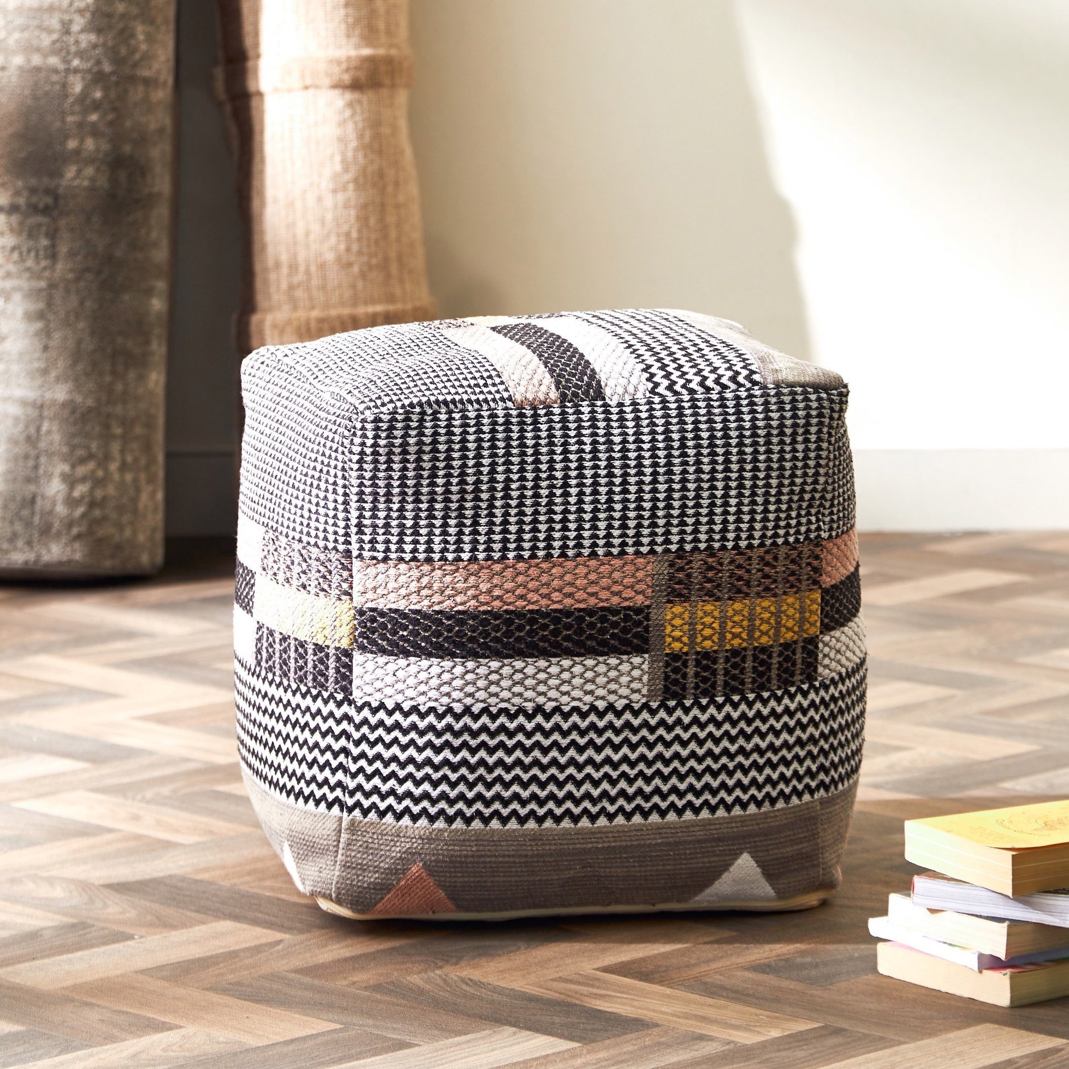 مقعد بوف جاكارد من دوريس - 40x40 سم-hbxlivingroom-sofasandarmchairs-ottomansandfootstools-image-1