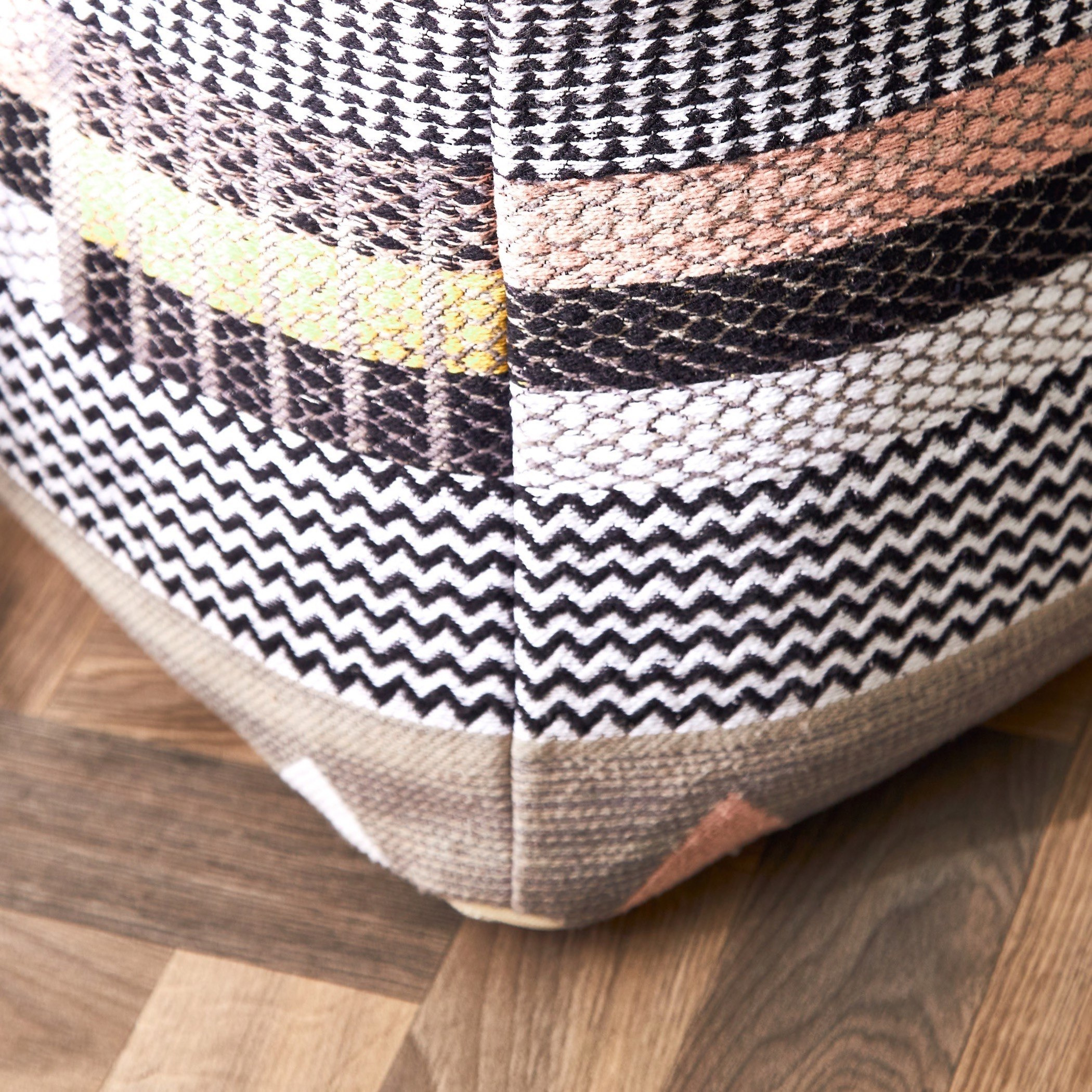 مقعد بوف جاكارد من دوريس - 40x40 سم-hbxlivingroom-sofasandarmchairs-ottomansandfootstools-image-2