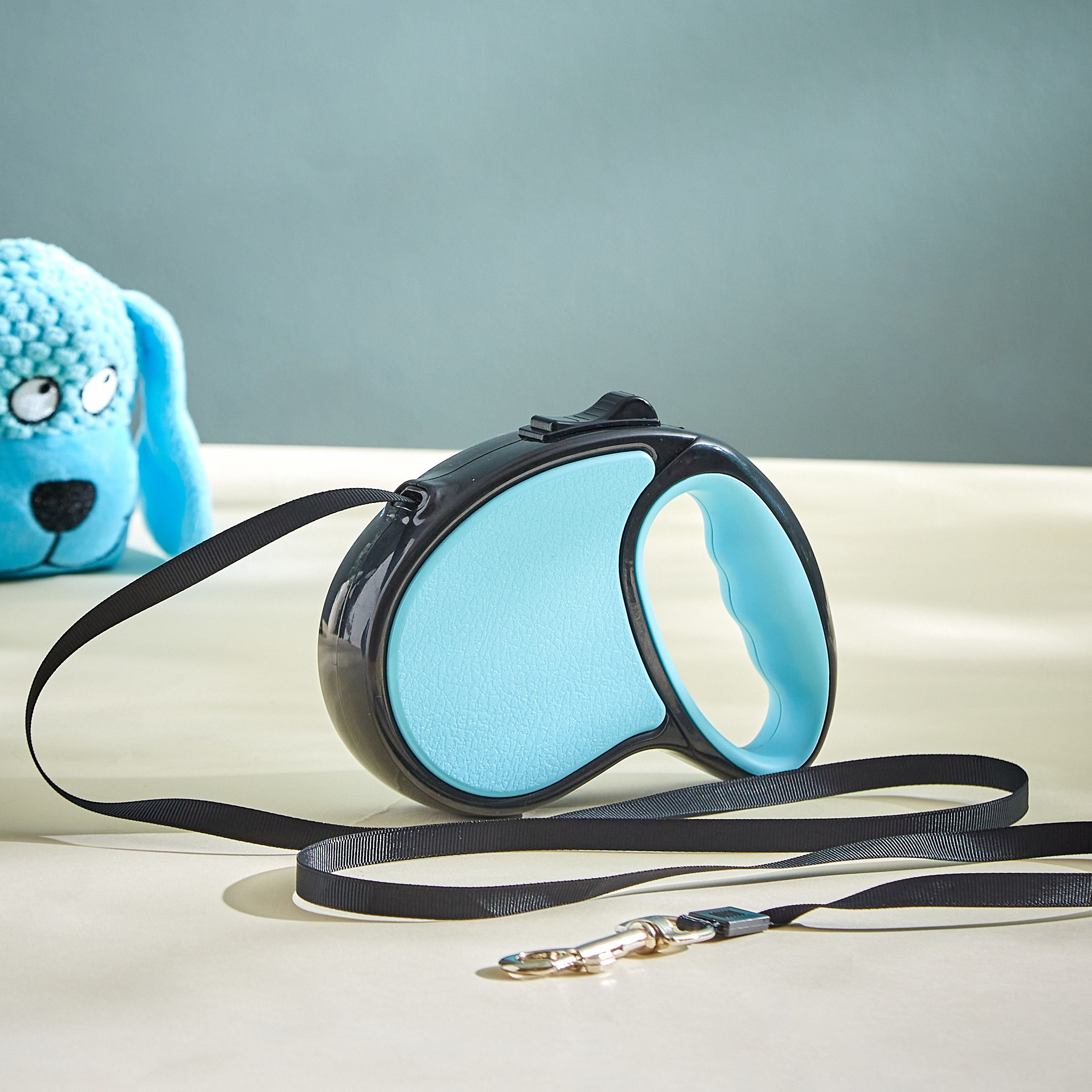 Playful Retractable Outdoor Walking Rope for Pet - 5 m-hbxdecorandfurnishings-petaccessories-petsupplies-image-2