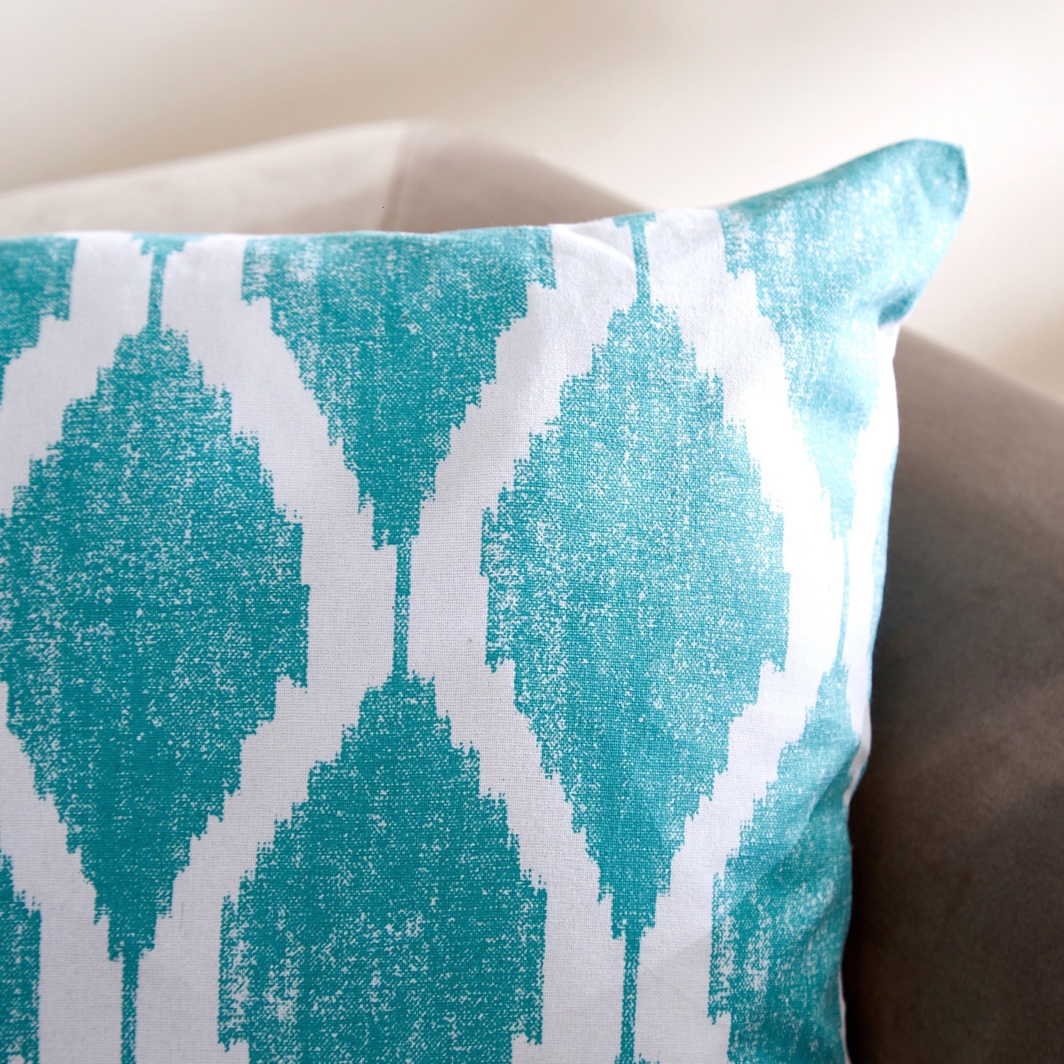 غطاء وسادة قطن بطبعات من آرثر - 45x45 سم-hbxhomeware-cushionsandcovers-cushioncovers-image-2