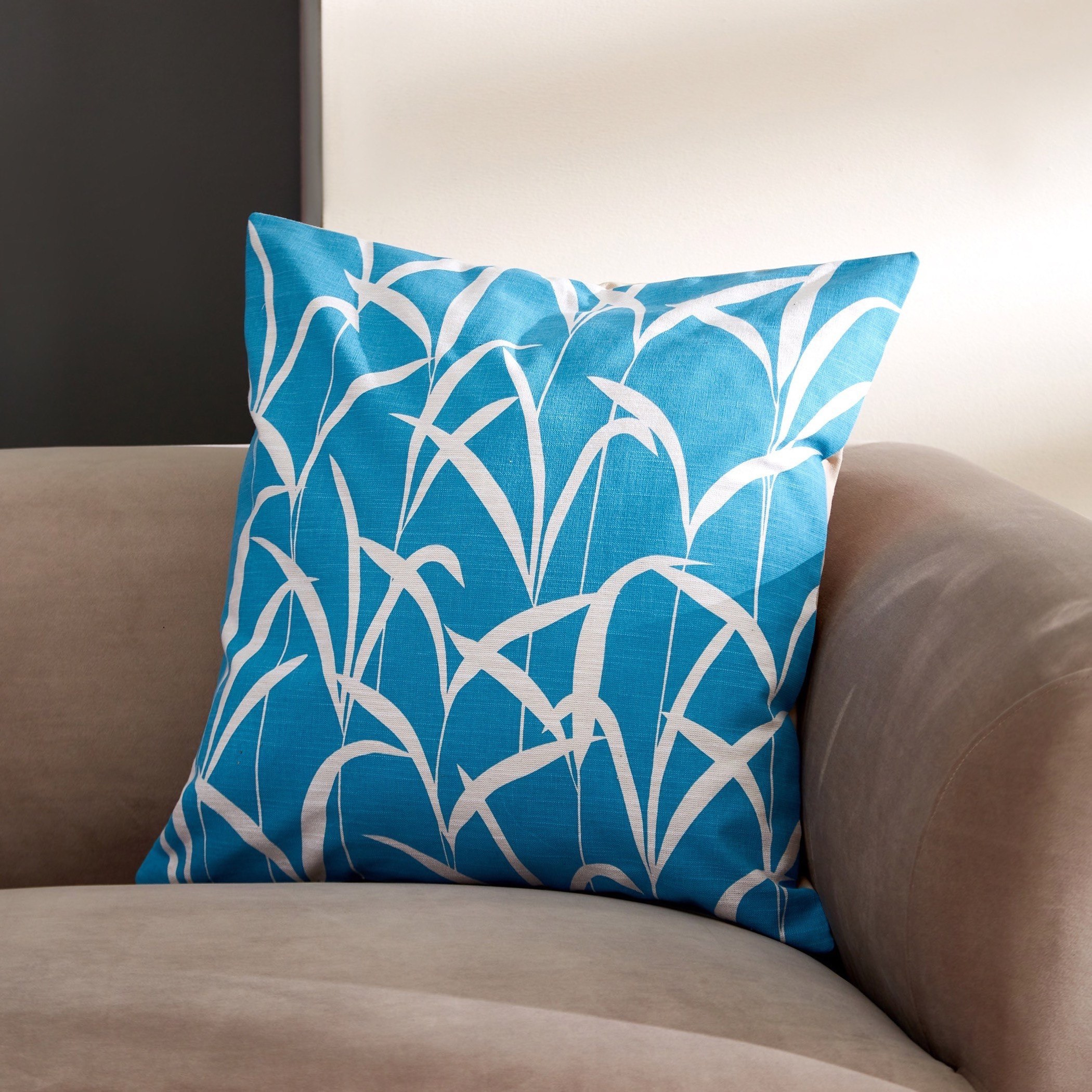 غطاء وسادة قطن بطبعات من ألفي - 50×50 سم-hbxhomeware-cushionsandcovers-cushioncovers-image-1