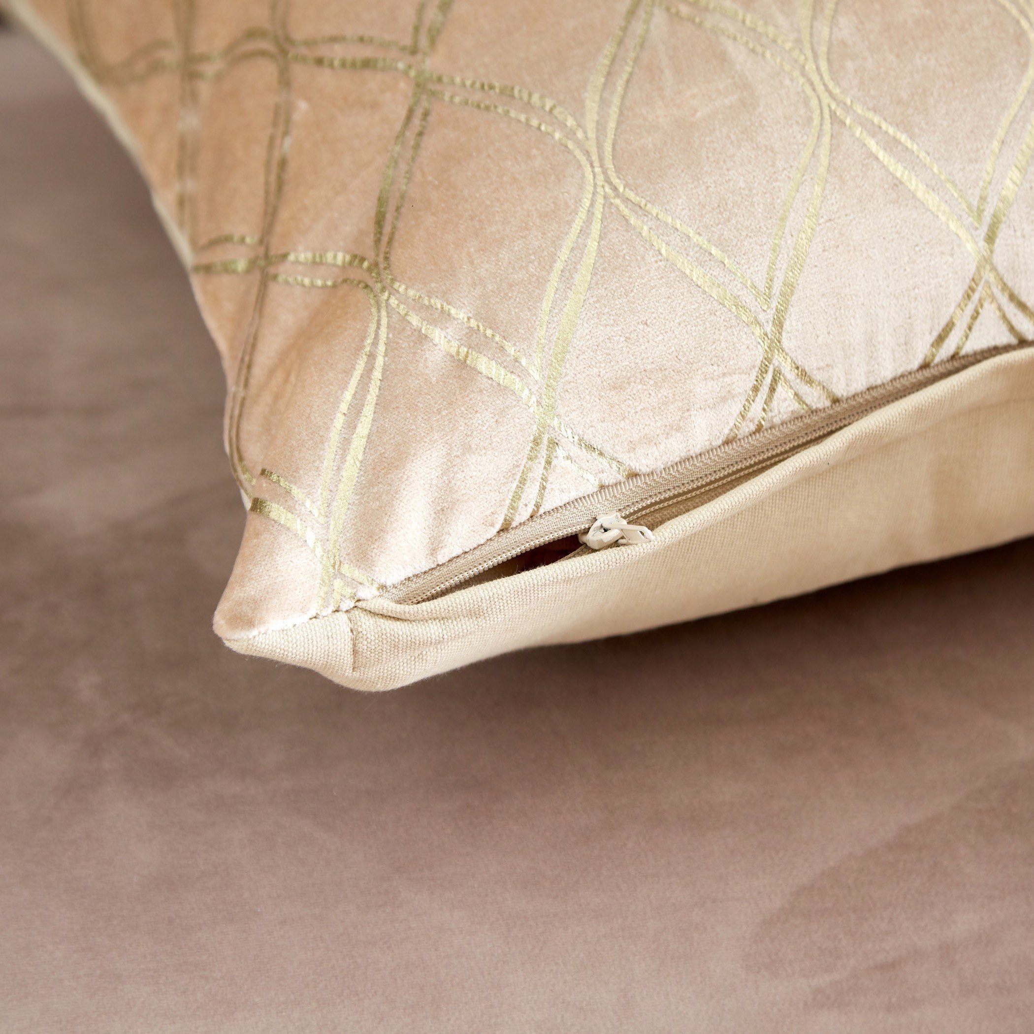 غطاء وسادة قطن مخملي بطبعات رقائق معدنية من ماسون - 45x45 سم-hbxhomeware-cushionsandcovers-cushioncovers-image-3