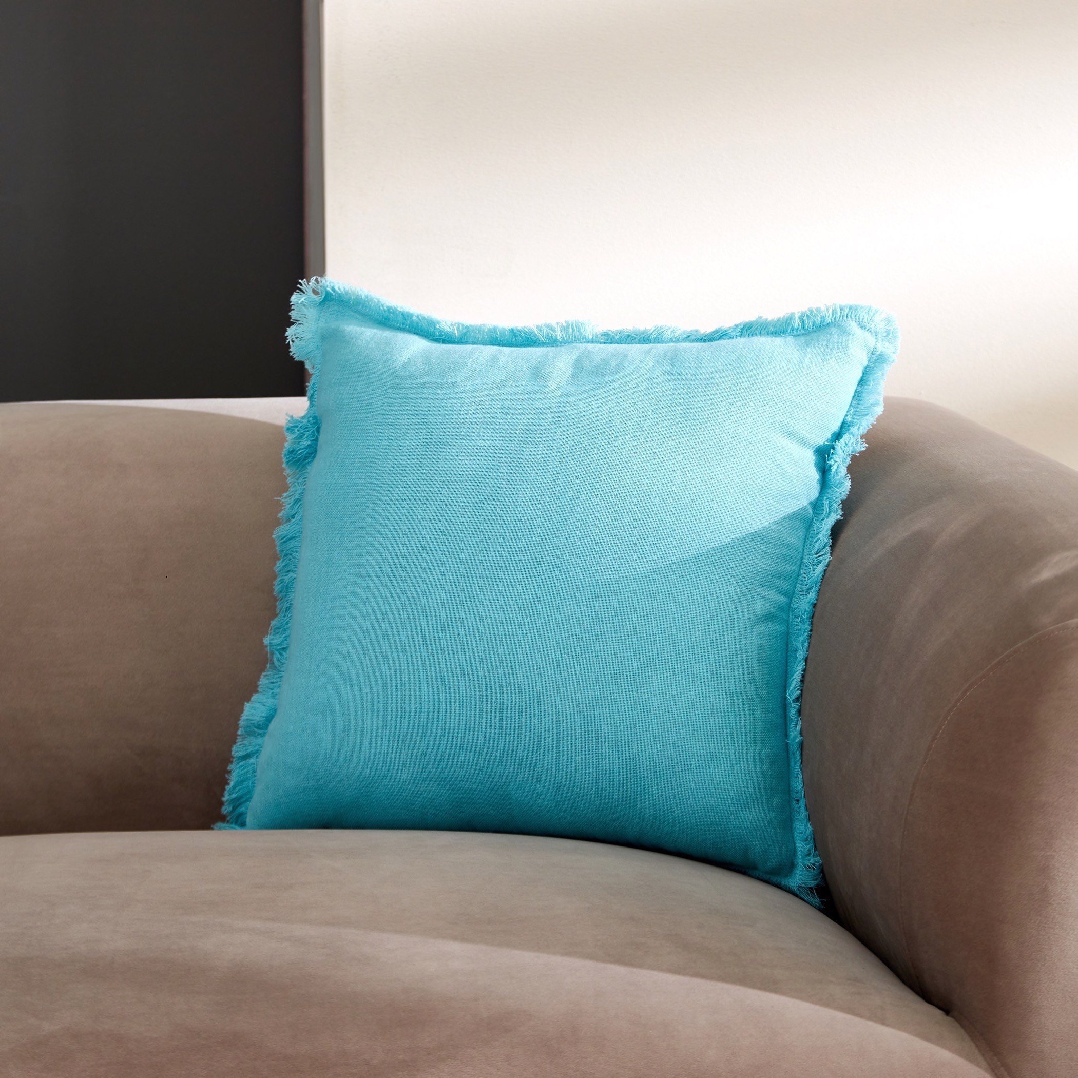 وسادة محشوة قطن بارزة الملمس من لوكاس - 40x40 سم-hbxlivingroom-furnishings-cushionsandcovers-filledcushions-image-1