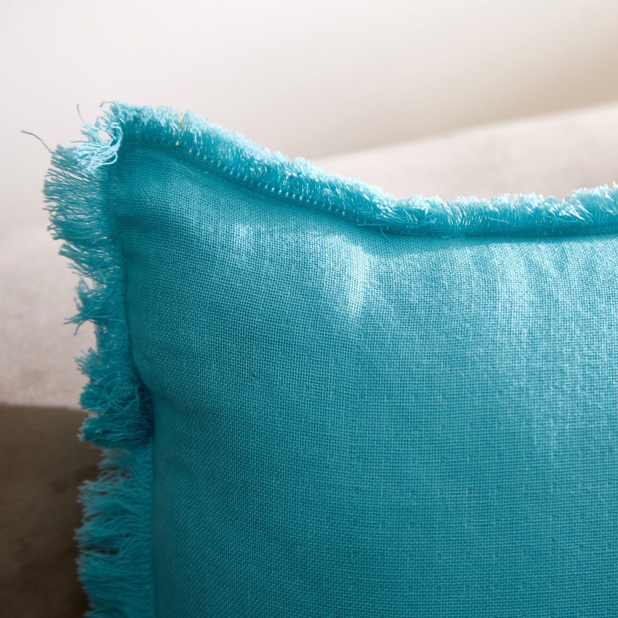 وسادة محشوة قطن بارزة الملمس من لوكاس - 40x40 سم-hbxlivingroom-furnishings-cushionsandcovers-filledcushions-image-2