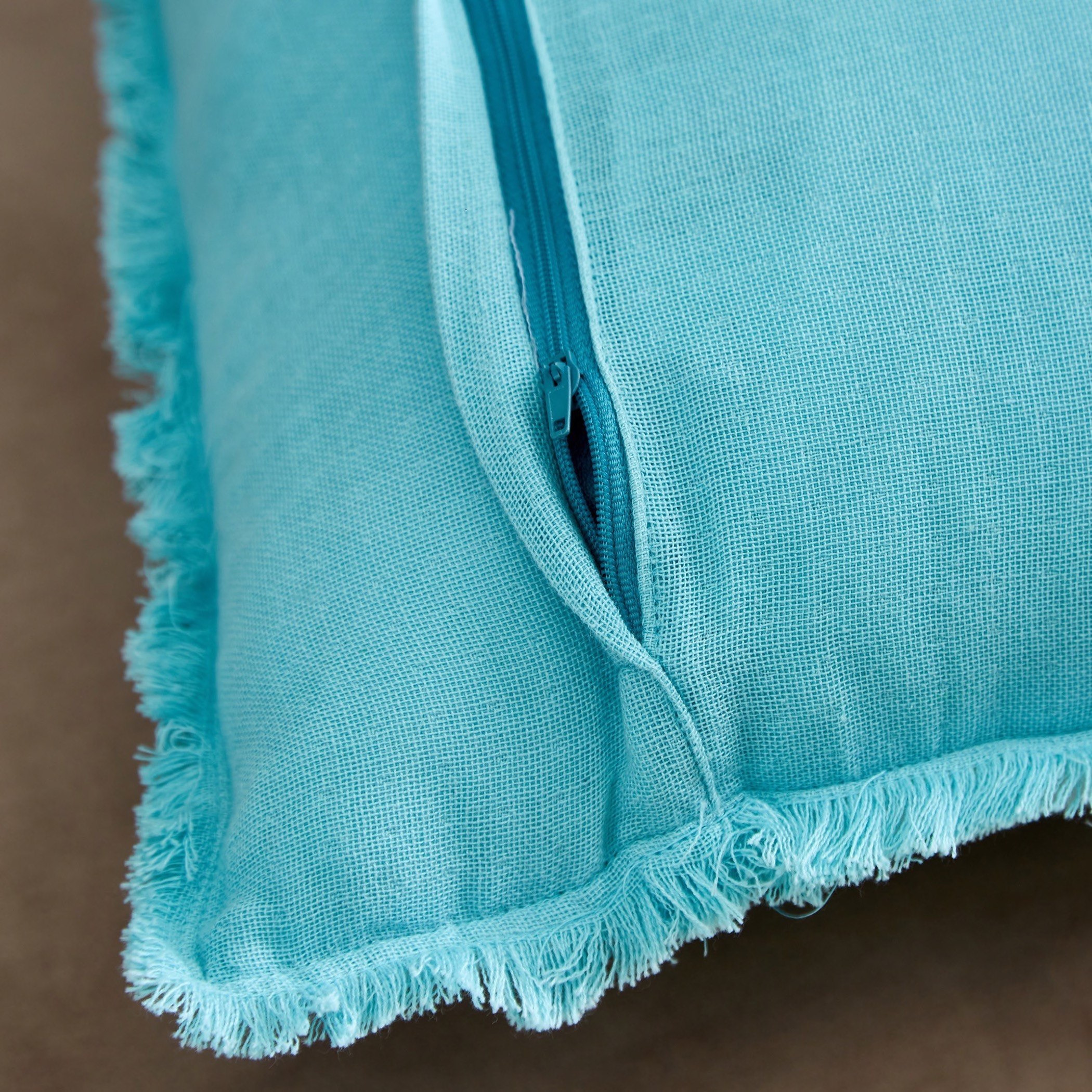 وسادة محشوة قطن بارزة الملمس من لوكاس - 40x40 سم-hbxlivingroom-furnishings-cushionsandcovers-filledcushions-image-3