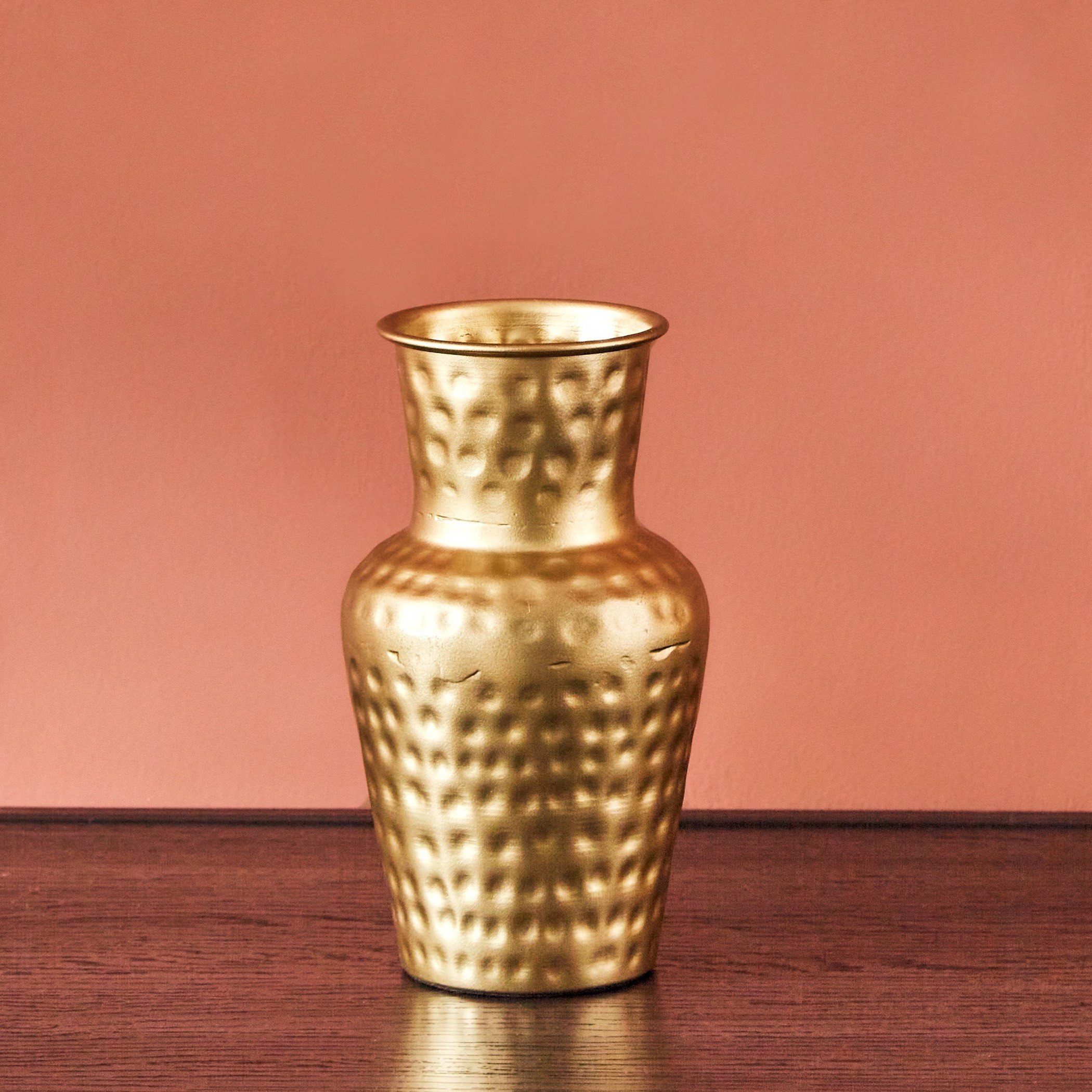مزهرية مطروقة من نينو - 10x10x18 سم-hbxbedroom-decorandaccessories-vases-image-2