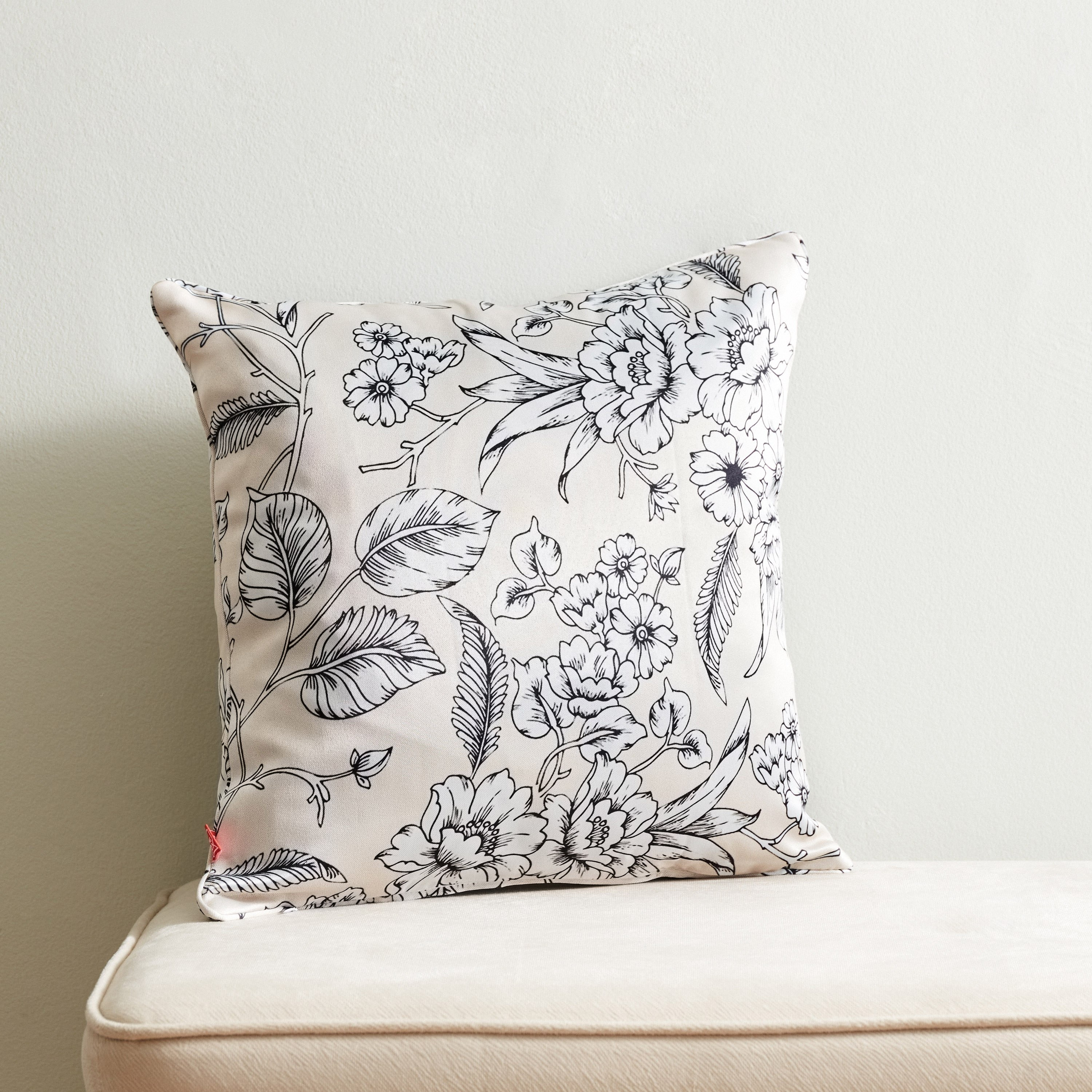 غطاء وسادة بطبعات من جلوم دورا - 40x40 سم-hbxhomeware-cushionsandcovers-cushioncovers-image-1