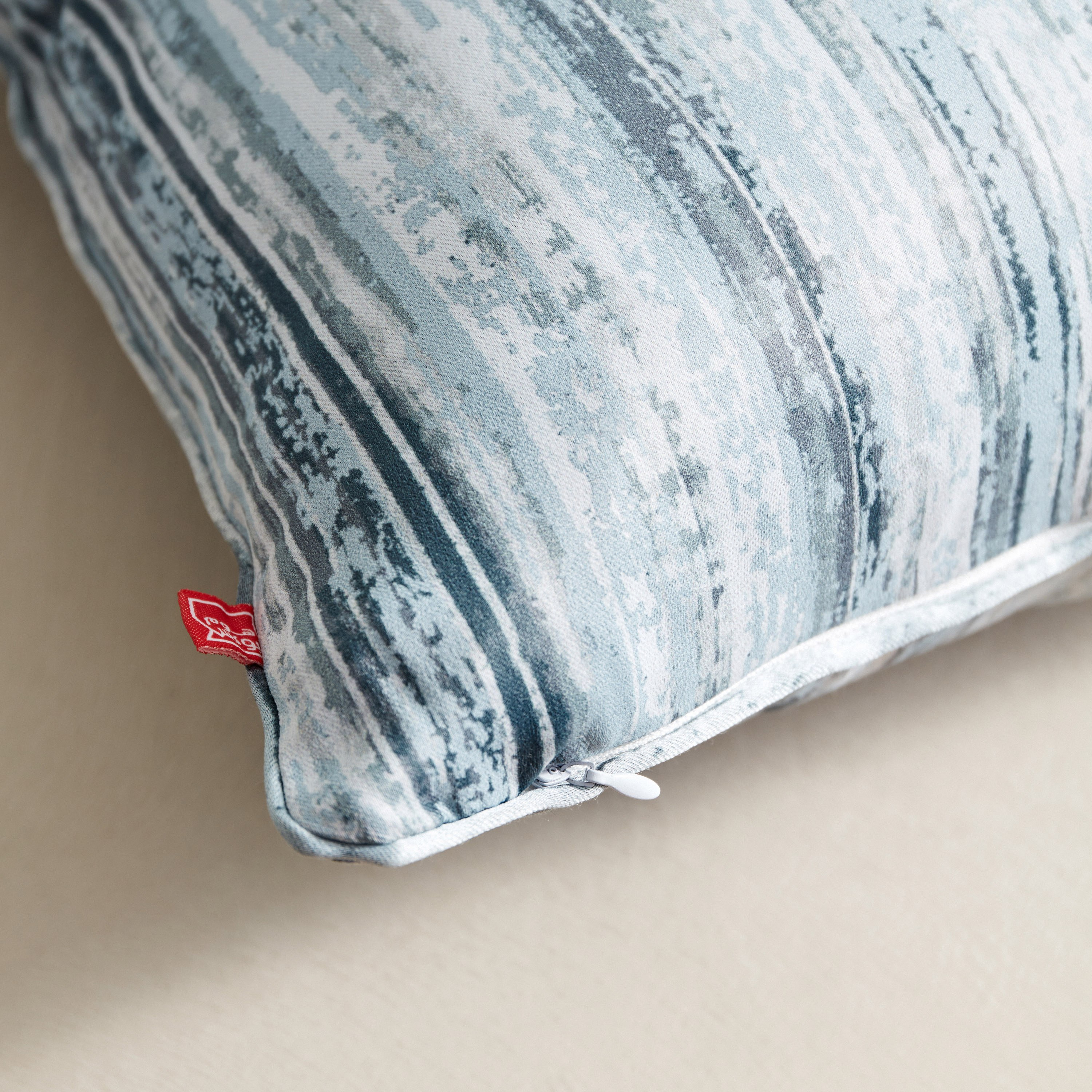 غطاء وسادة بطبعات من جلوم إيما - 40x40 سم-hbxhomeware-cushionsandcovers-cushioncovers-image-3