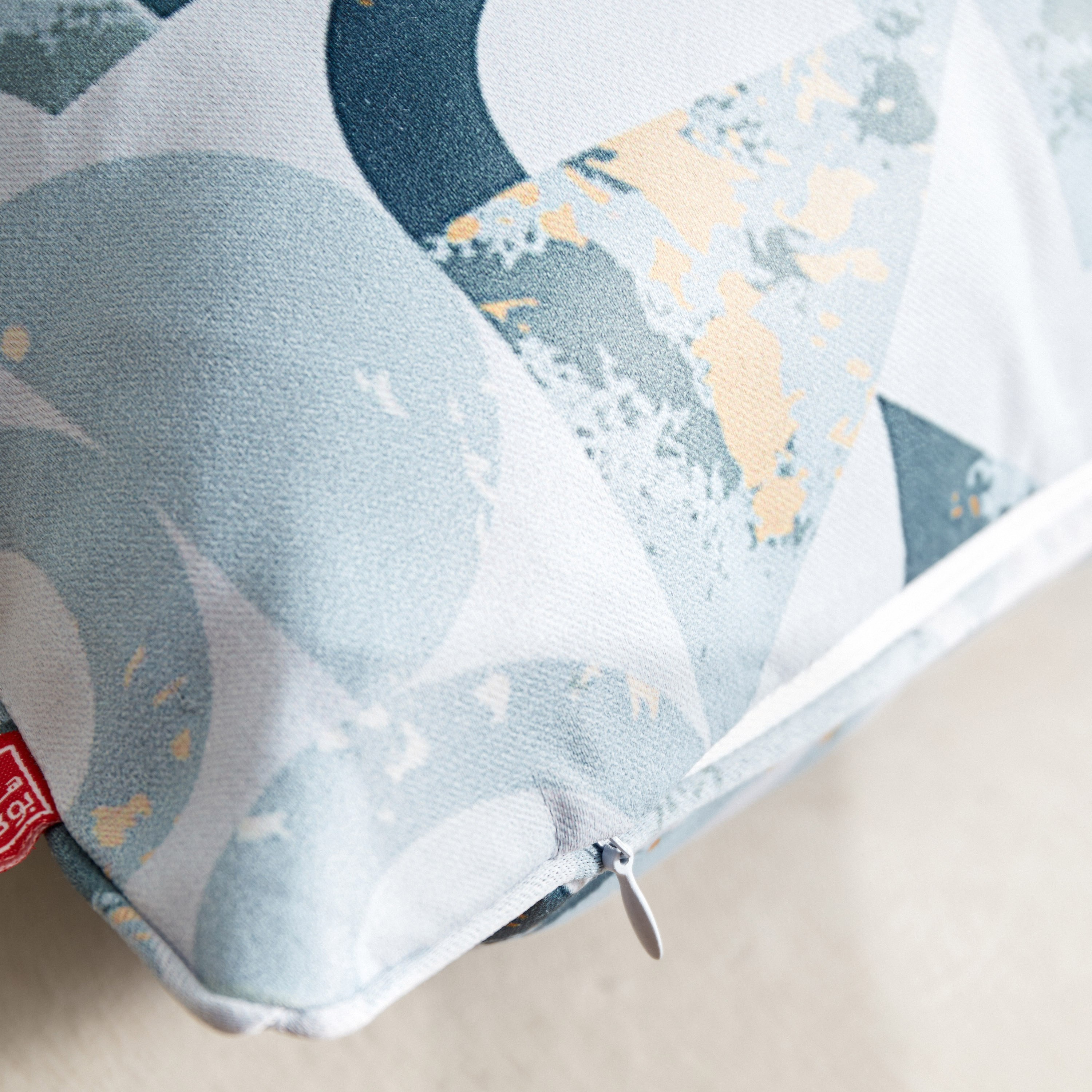 غطاء وسادة بطبعات من جلوم نورا - 40X40 سم-hbxhomeware-cushionsandcovers-cushioncovers-image-3