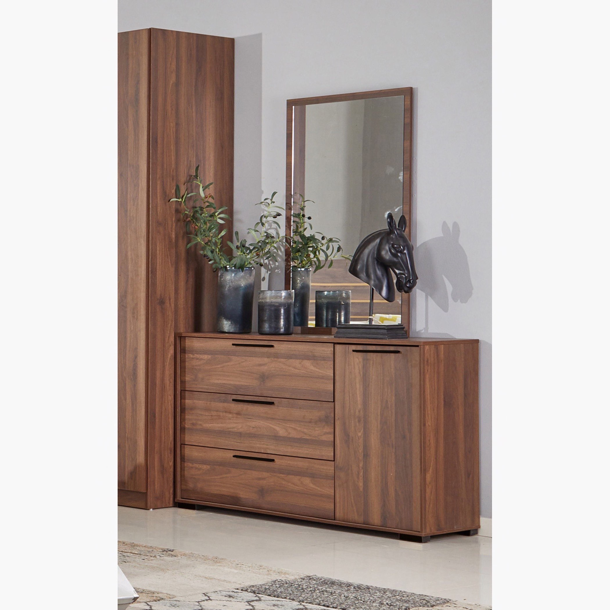 طاولة تزيين بـ 3 أدراج وباب واحد دون مرآة من باتارا-hbxfurniture-bedroom-dressersandmirrors-image-1