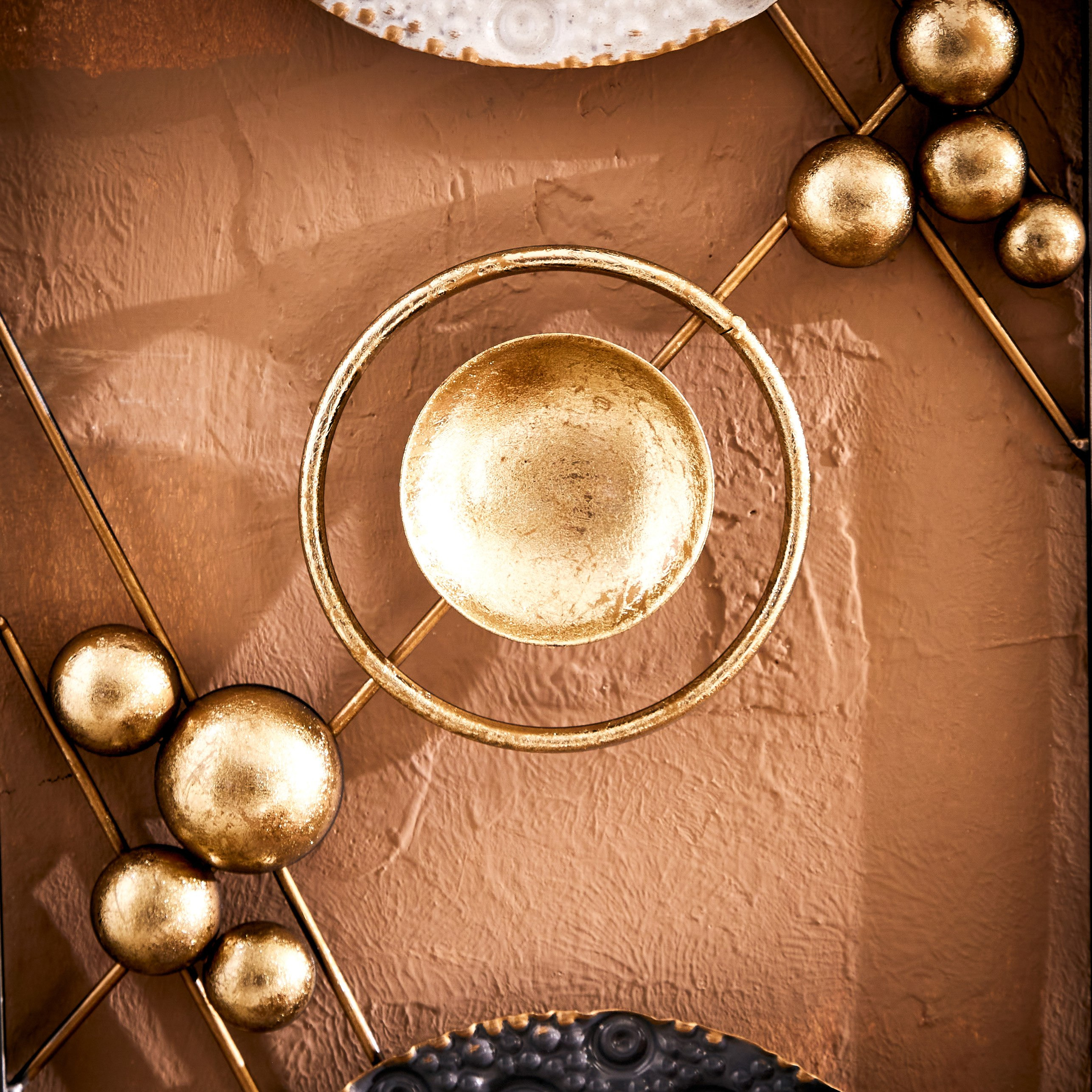 زينة حائط مستطيلة الشكل بأعواد معدنية وحجارة من والتون - 31x4x90 سم-hbxdiningroom-walldecor-wallart-image-2